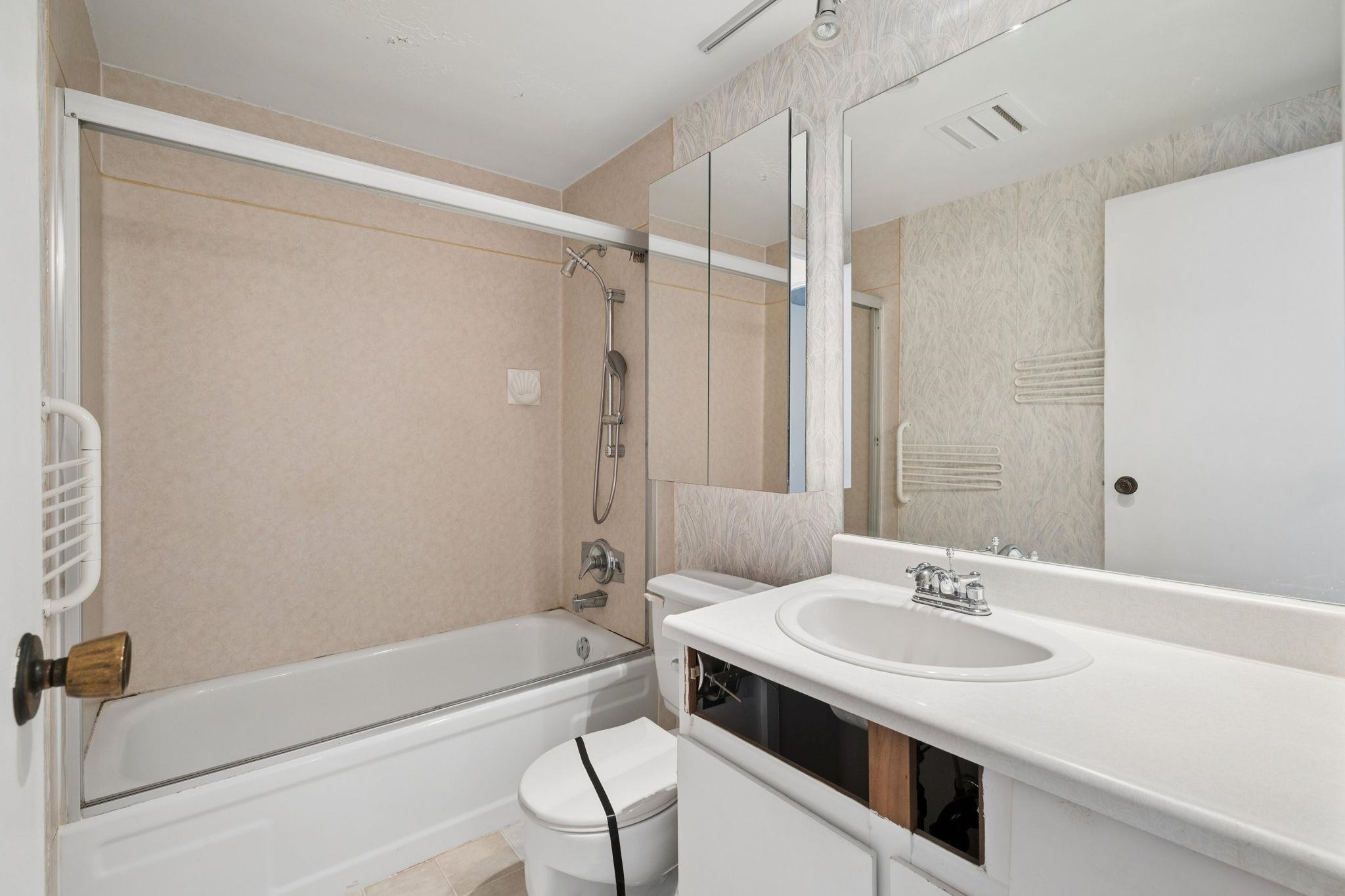 409 1535 NELSON STREET Unit: 409