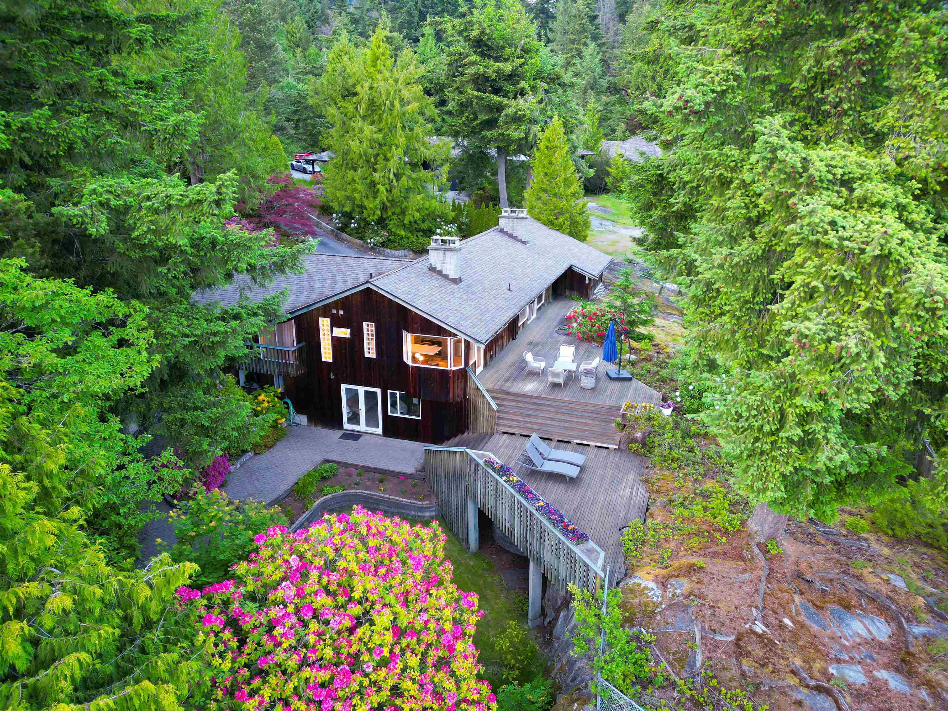 4663 WOODRIDGE PLACE