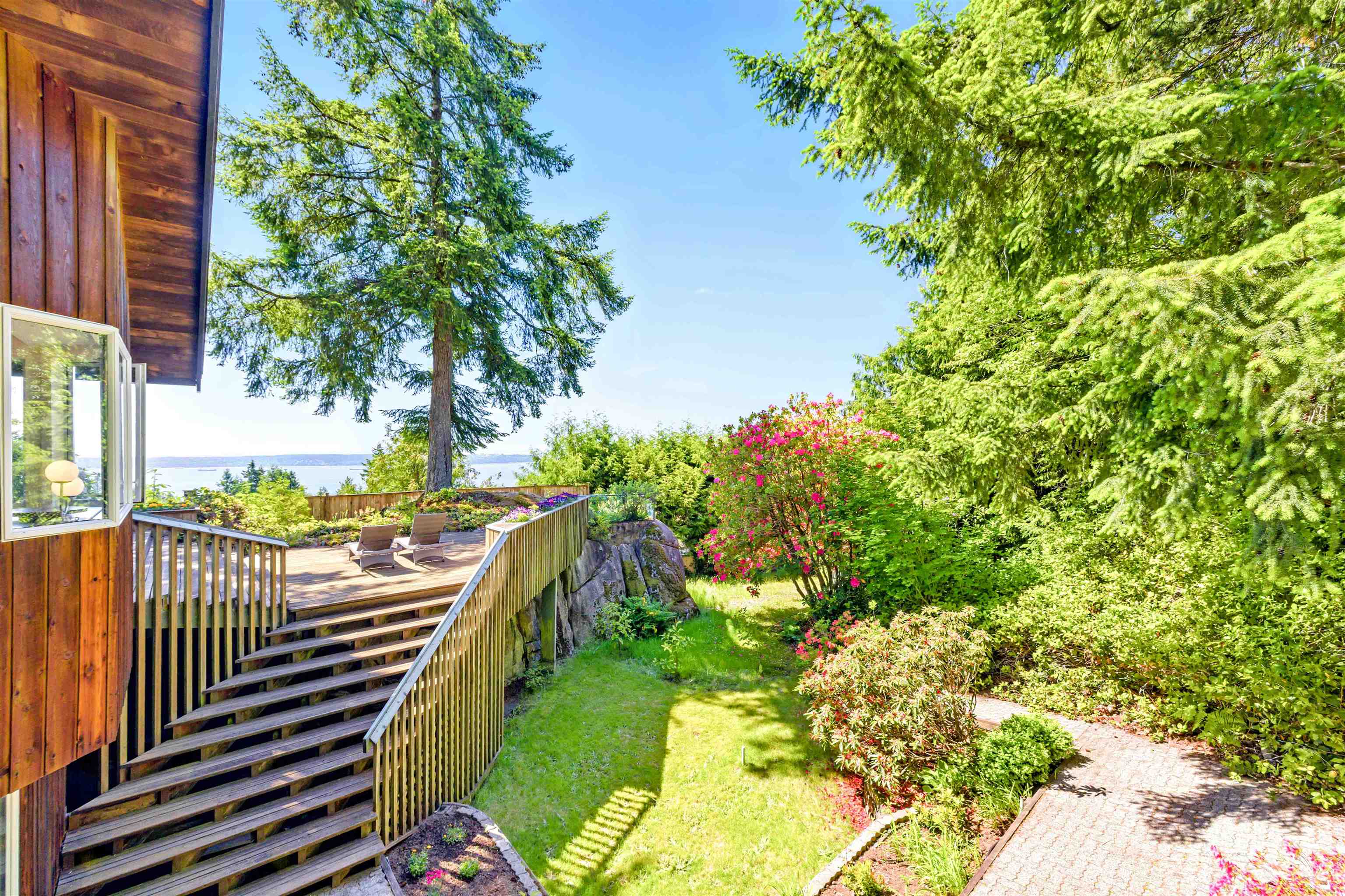 4663 WOODRIDGE PLACE