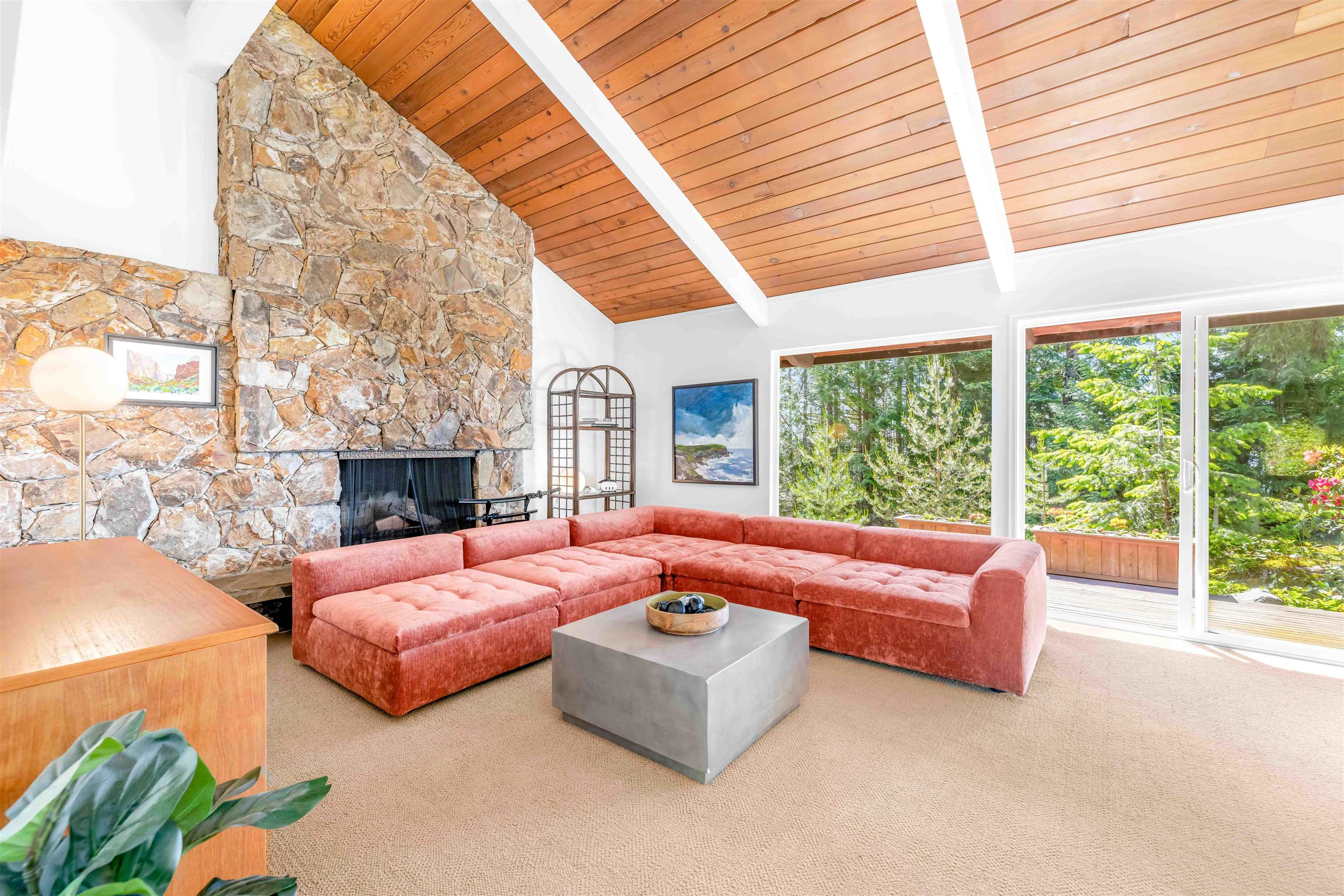 4663 WOODRIDGE PLACE