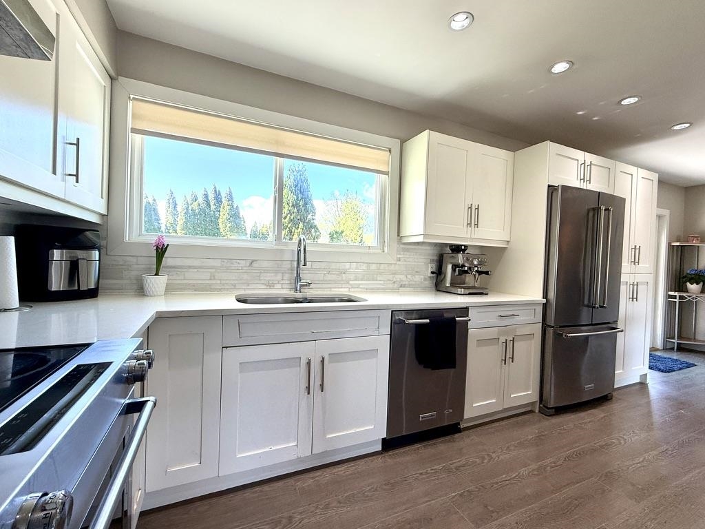 1820 CEDAR DRIVE