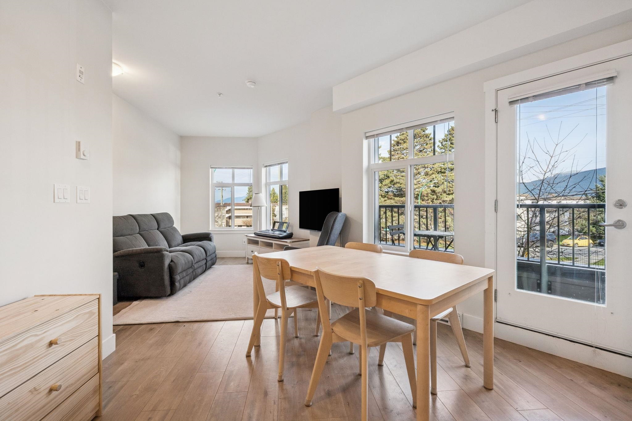 205 7180 BARNET ROAD Unit: 205