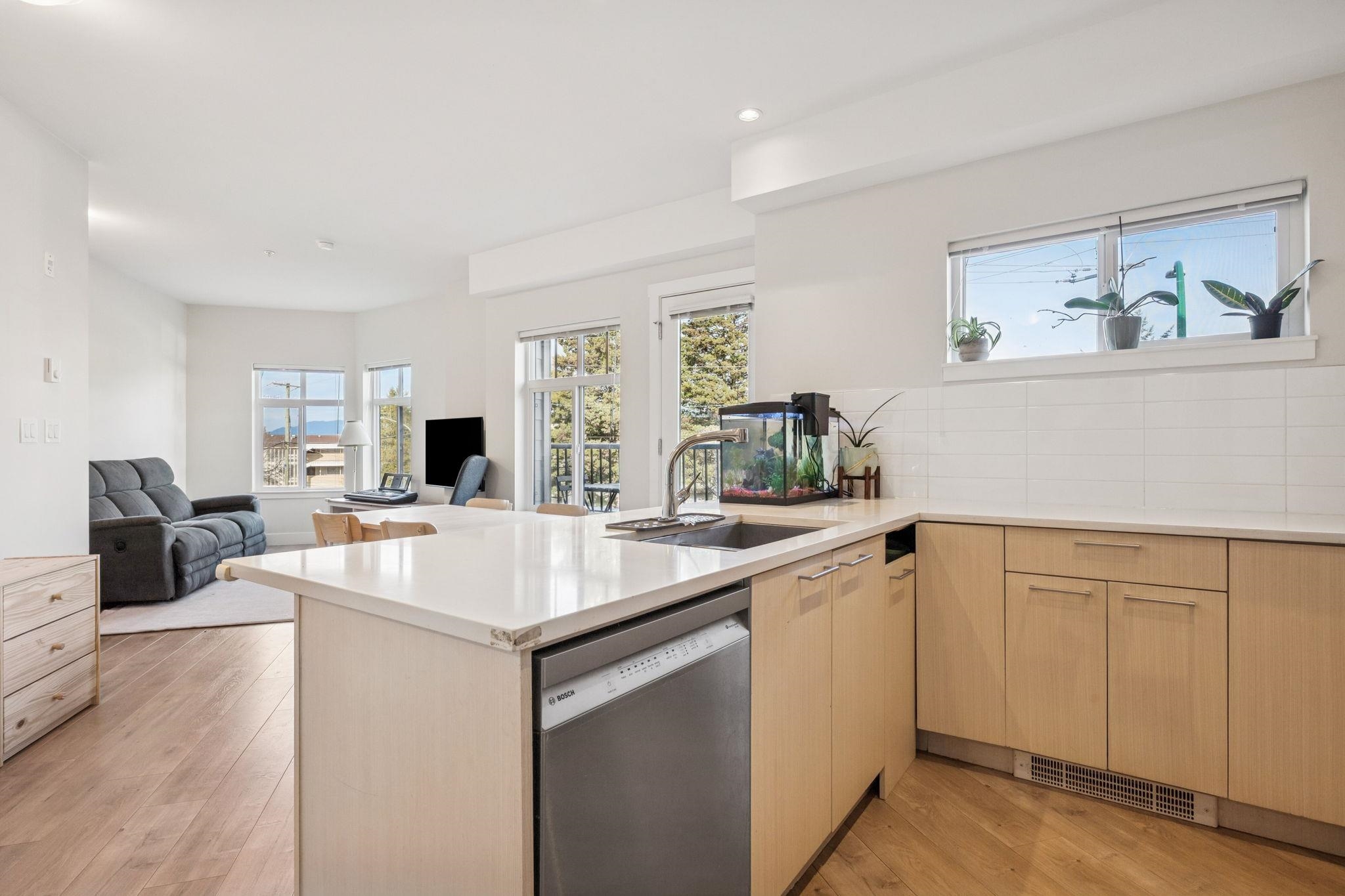 205 7180 BARNET ROAD Unit: 205