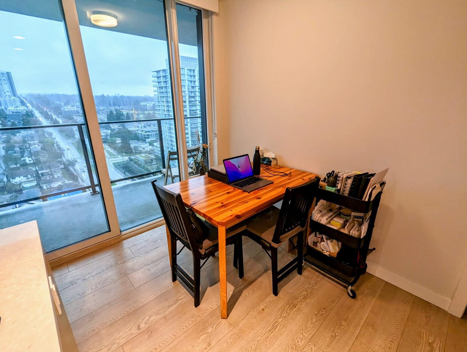 2004 8189 CAMBIE STREET Unit: 2004