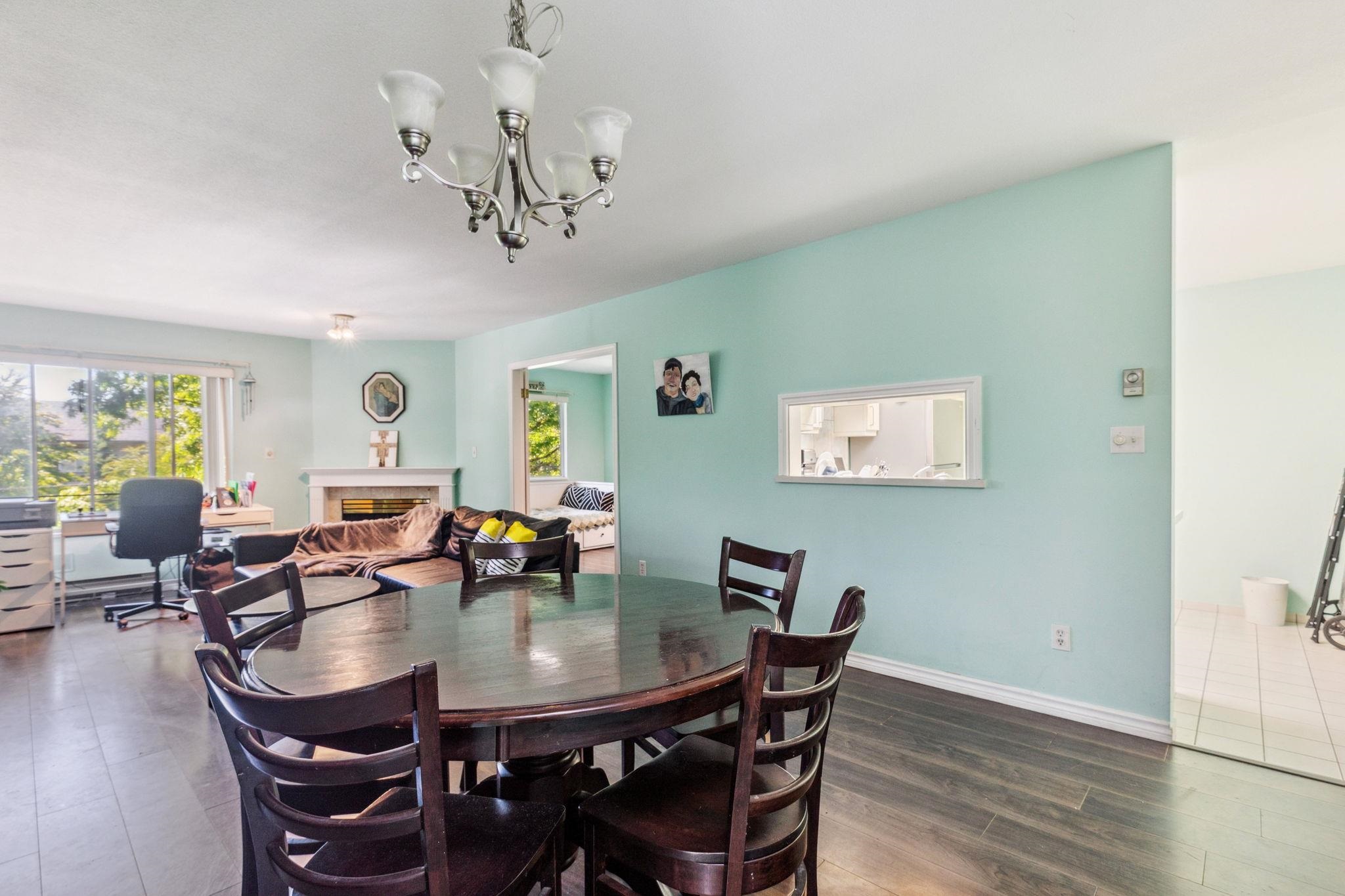 309 7368 ROYAL OAK AVENUE Unit: 309