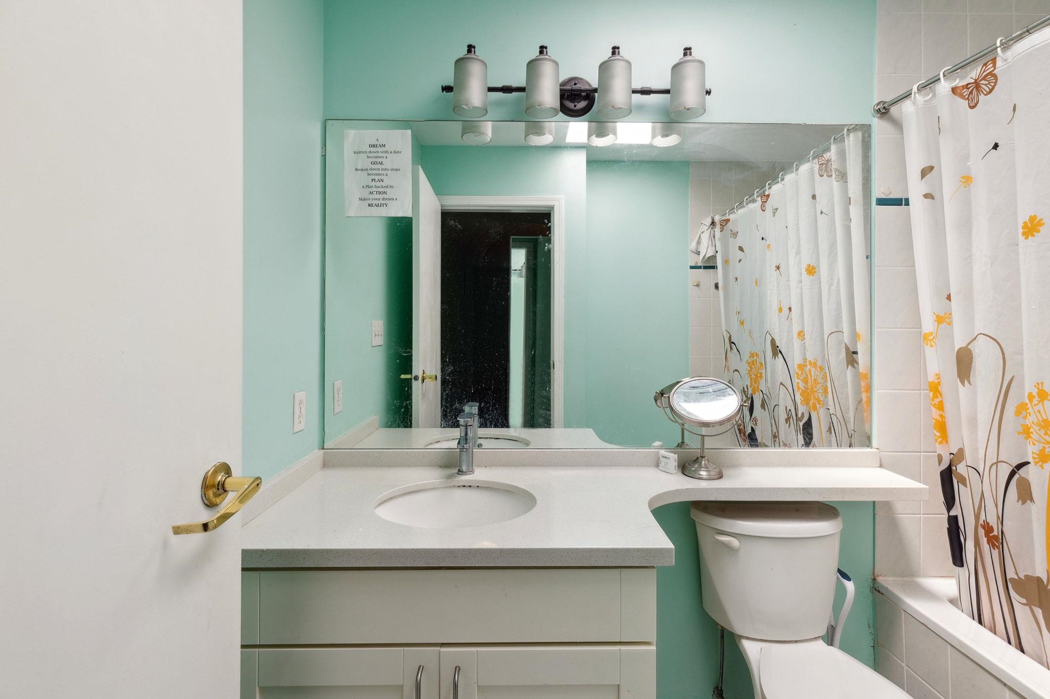 309 7368 ROYAL OAK AVENUE Unit: 309