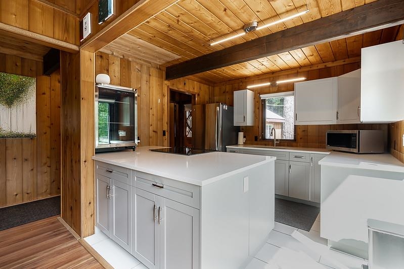1680 COLUMBIA VALLEY ROAD