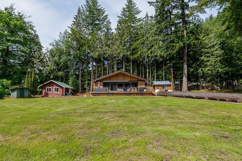 1680 COLUMBIA VALLEY ROAD