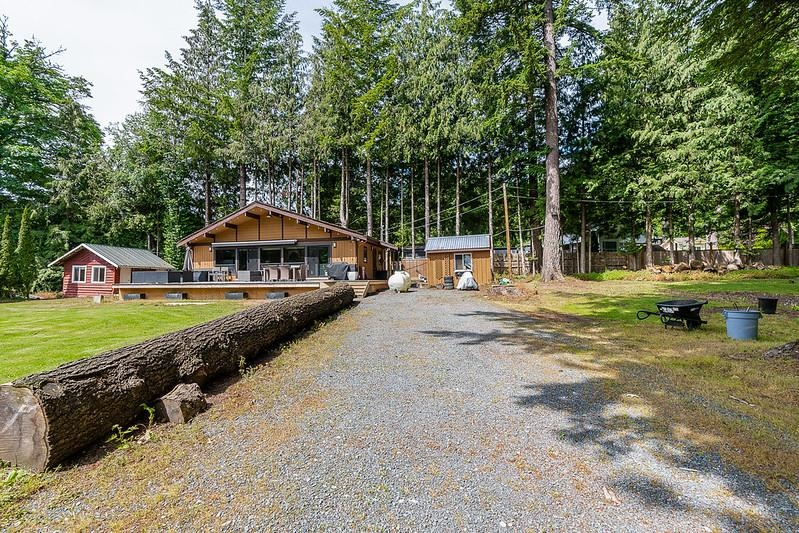 1680 COLUMBIA VALLEY ROAD