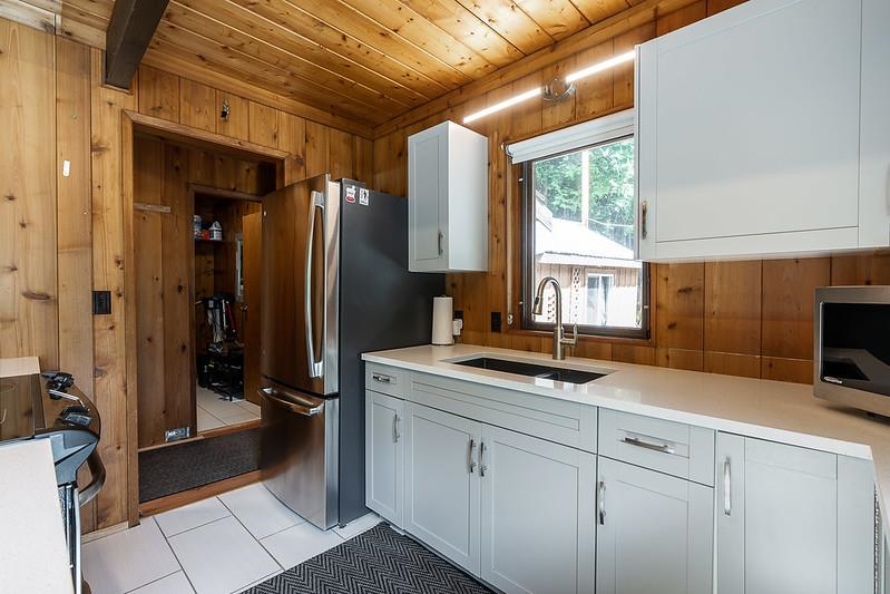 1680 COLUMBIA VALLEY ROAD