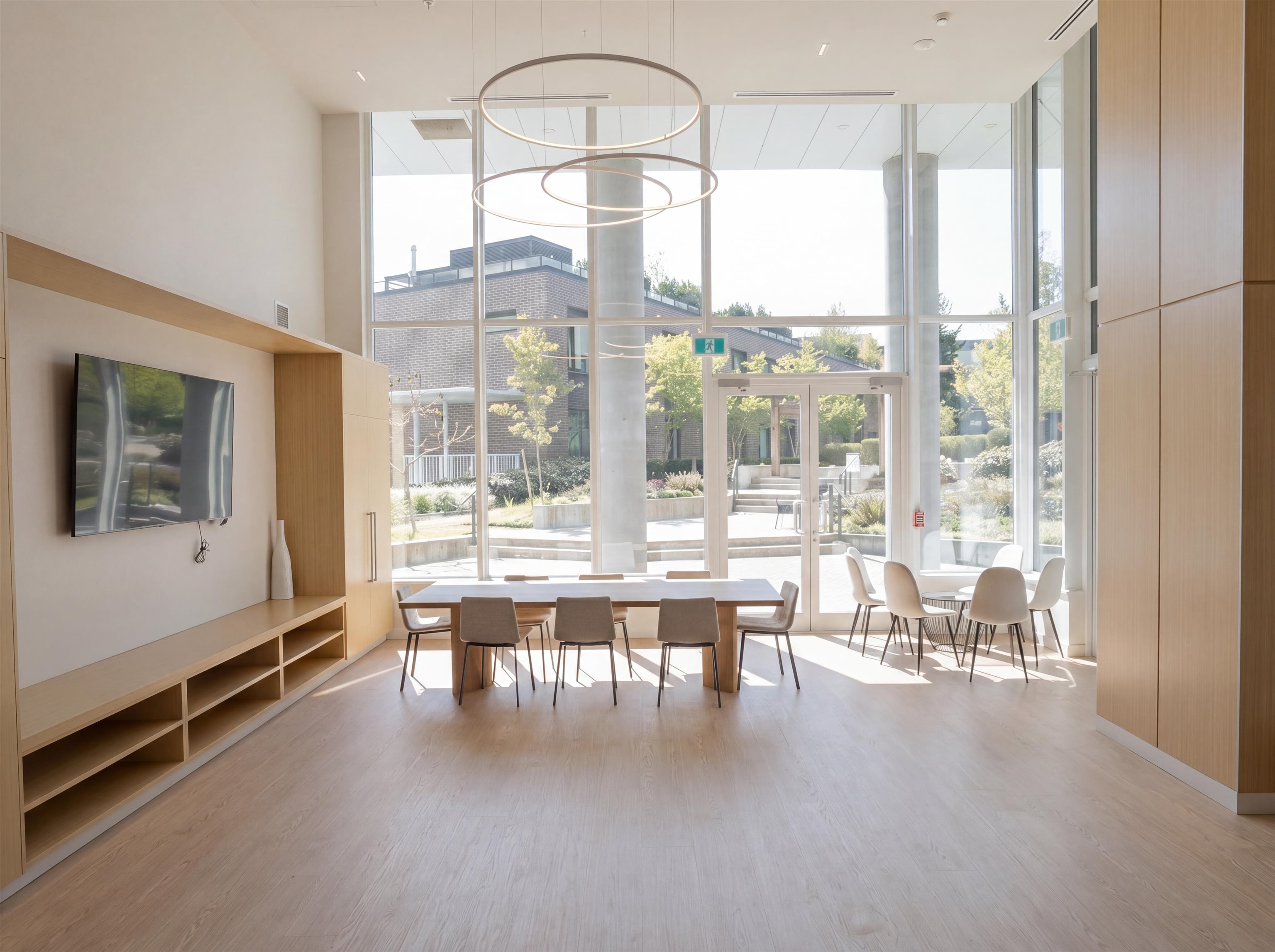 2004 5629 BIRNEY AVENUE Unit: 2004