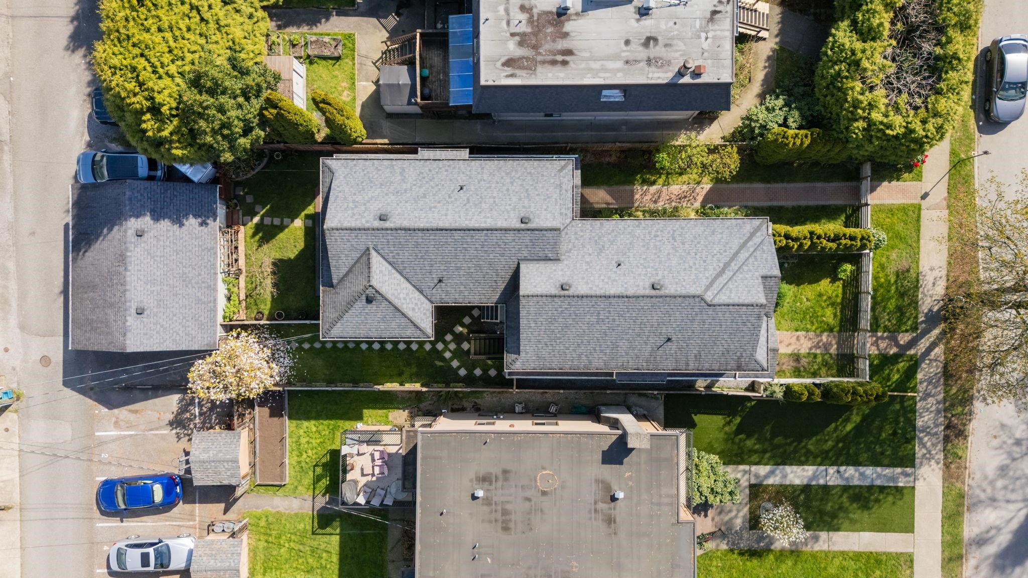 250 E 17TH STREET