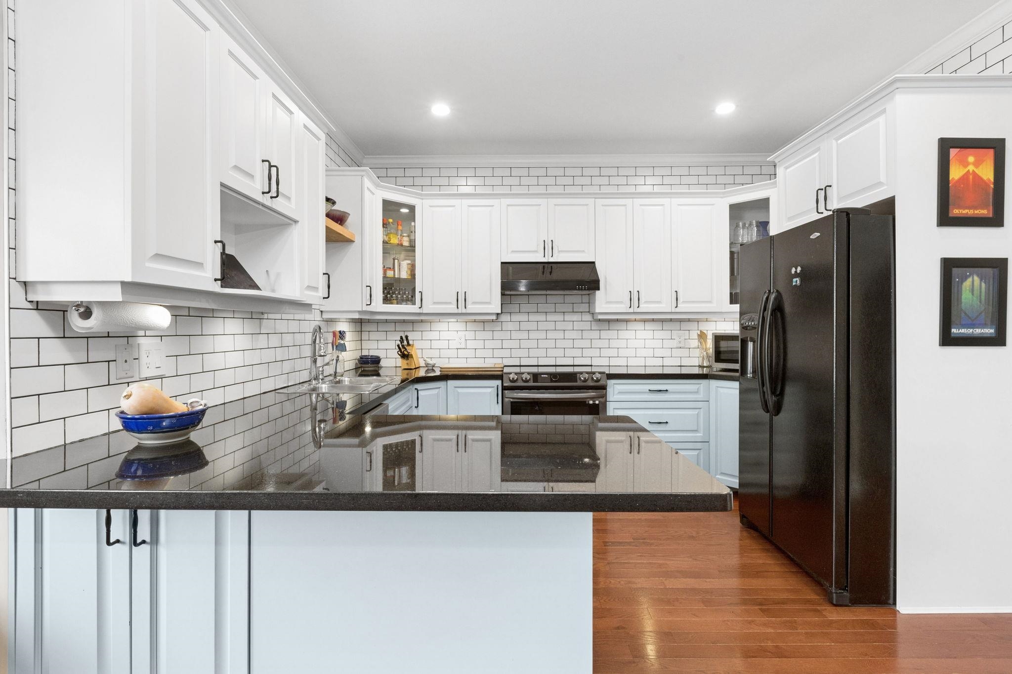 250 E 17TH STREET