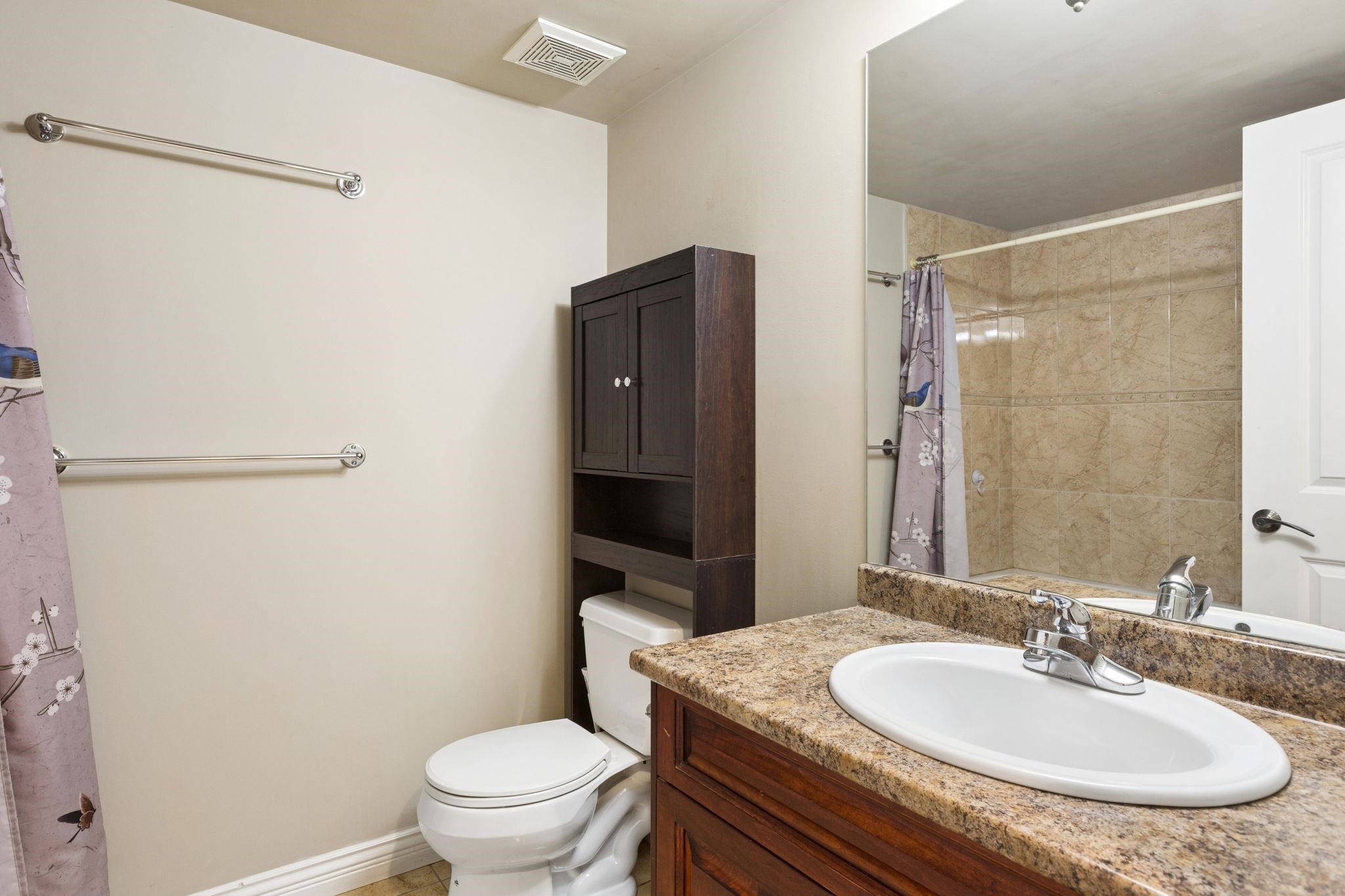 250 E 17TH STREET