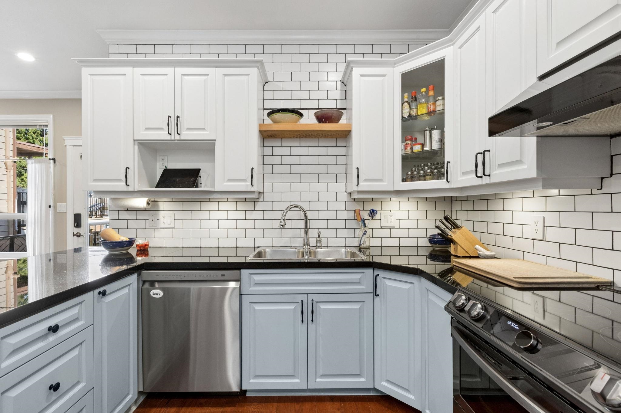 250 E 17TH STREET