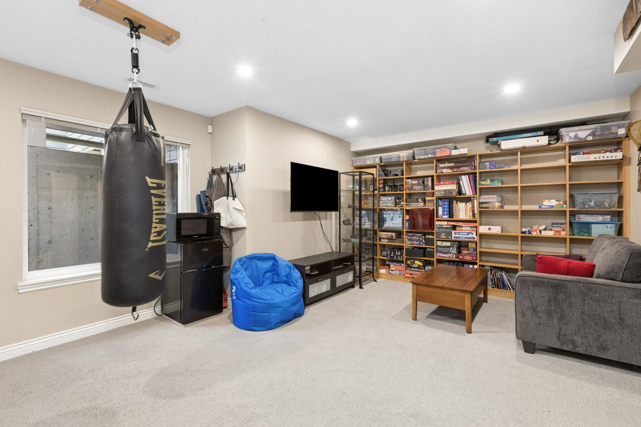 250 E 17TH STREET
