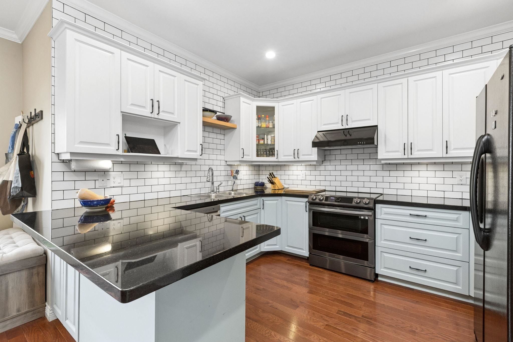 250 E 17TH STREET