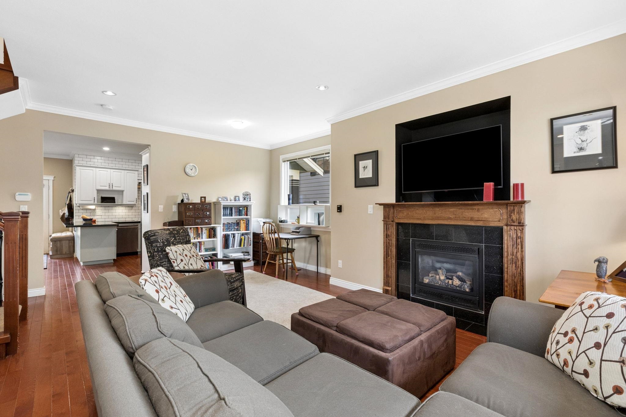 250 E 17TH STREET