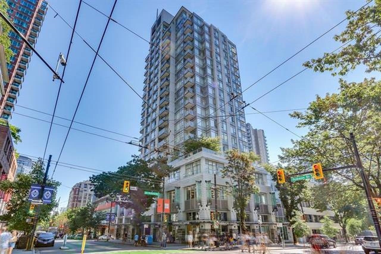 402 480 ROBSON STREET Unit: 402