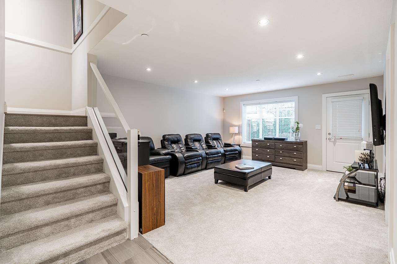 22 19938 70 AVENUE Unit: 22