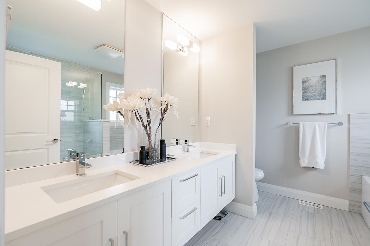 22 19938 70 AVENUE Unit: 22