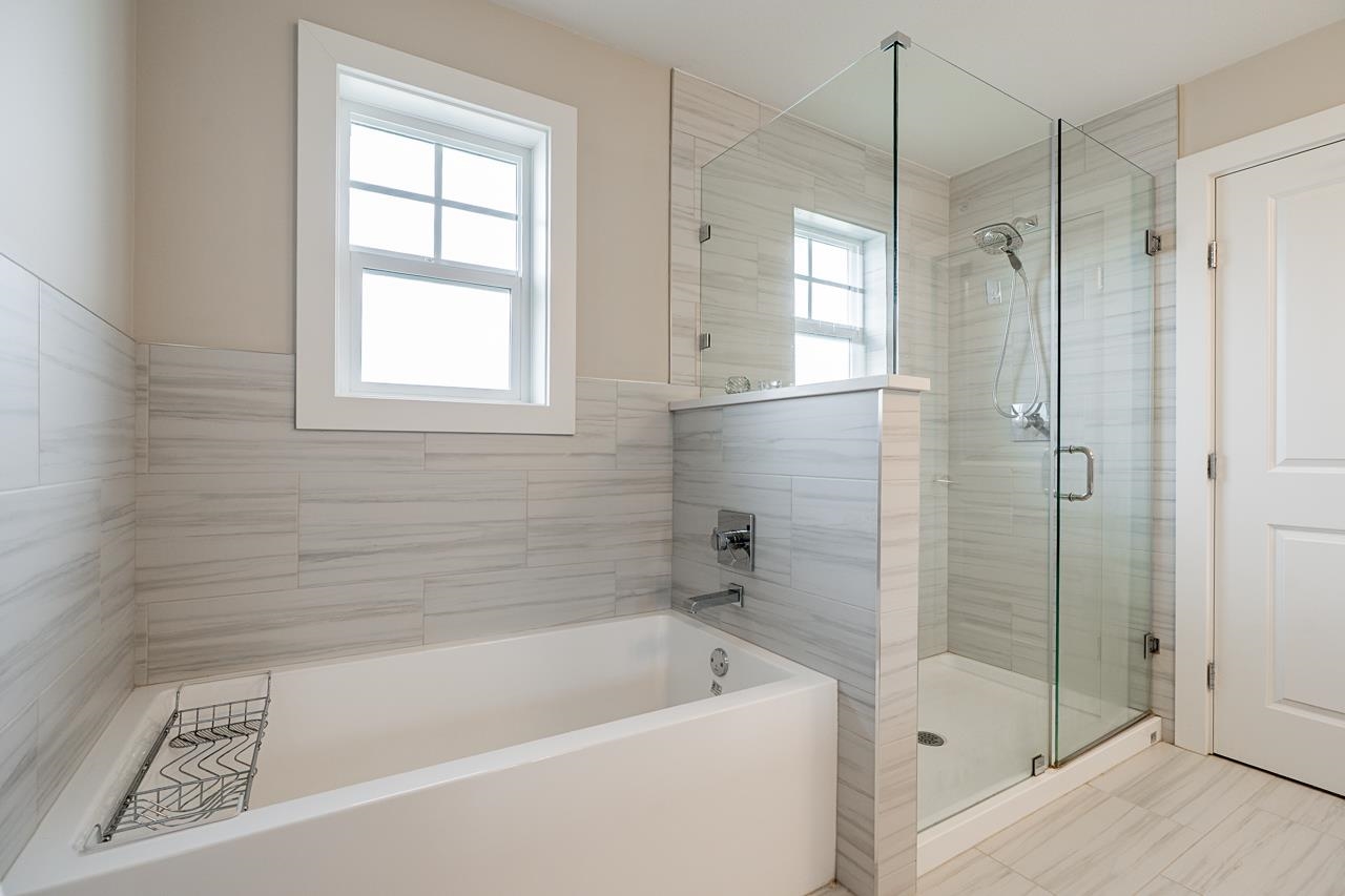22 19938 70 AVENUE Unit: 22