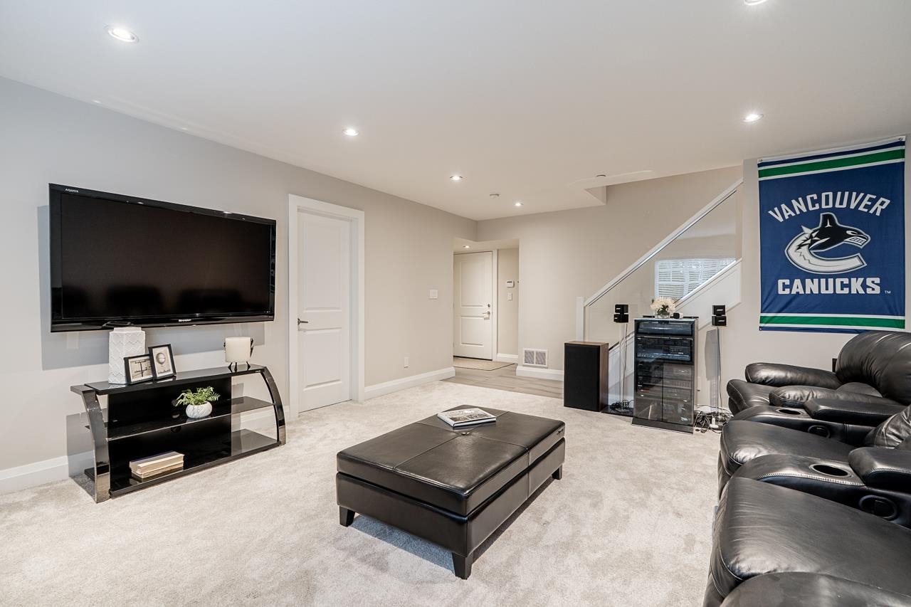 22 19938 70 AVENUE Unit: 22