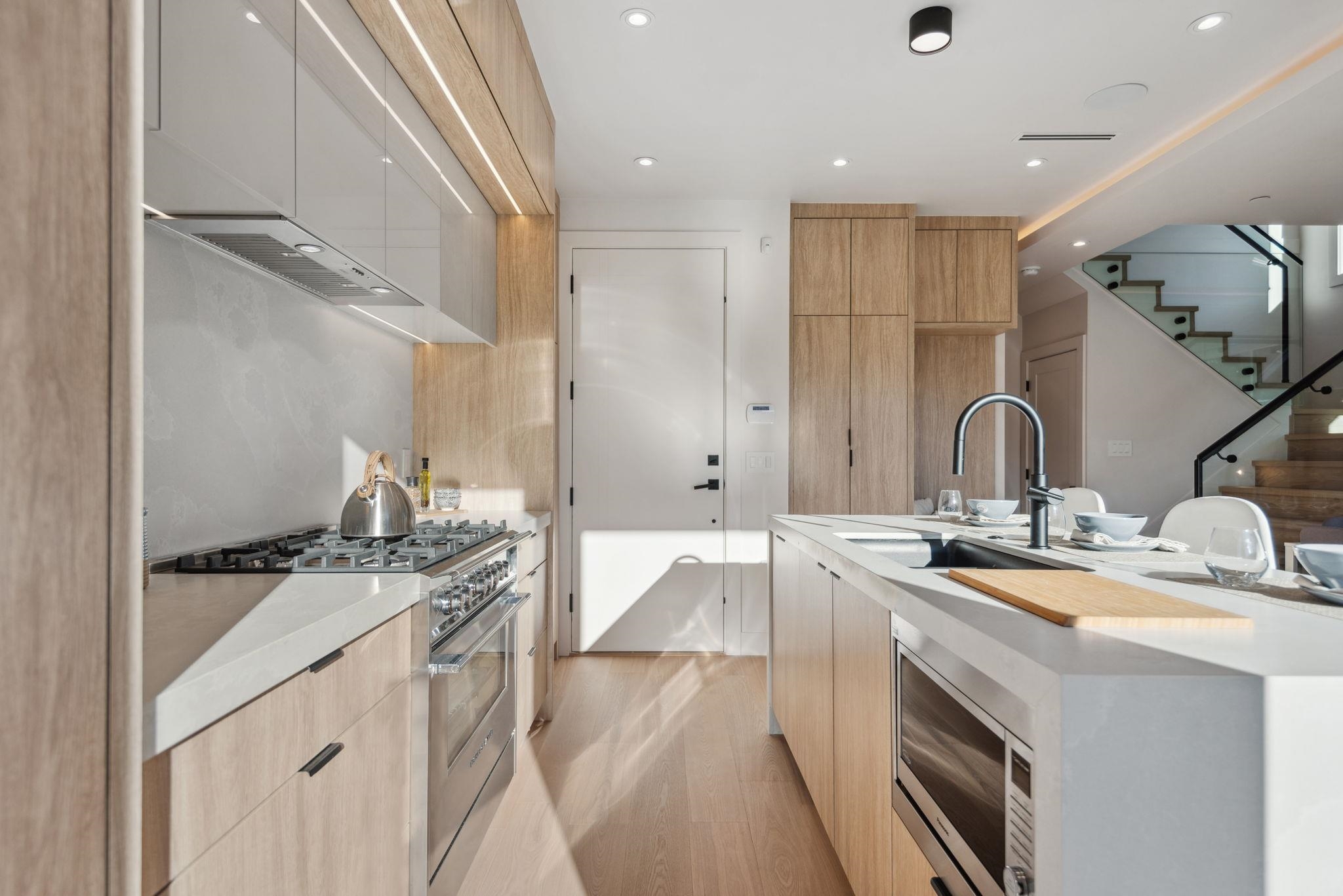 2 3620 W 20TH AVENUE Unit: 2