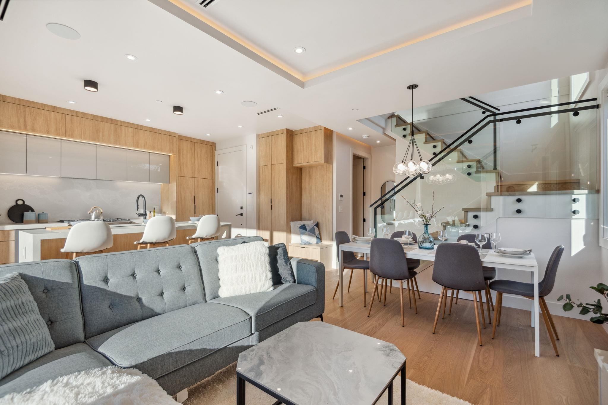 2 3620 W 20TH AVENUE Unit: 2