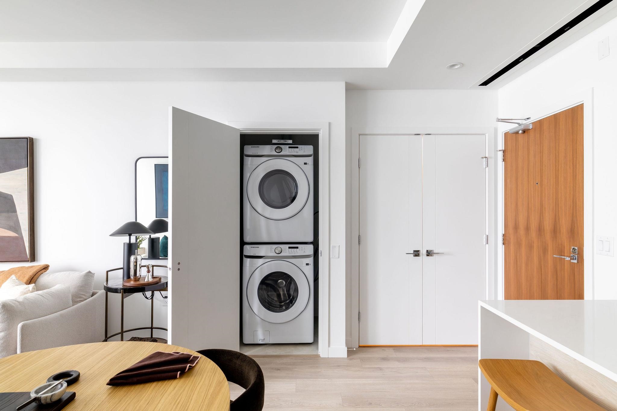 3406 680 QUAYSIDE DRIVE Unit: 3406