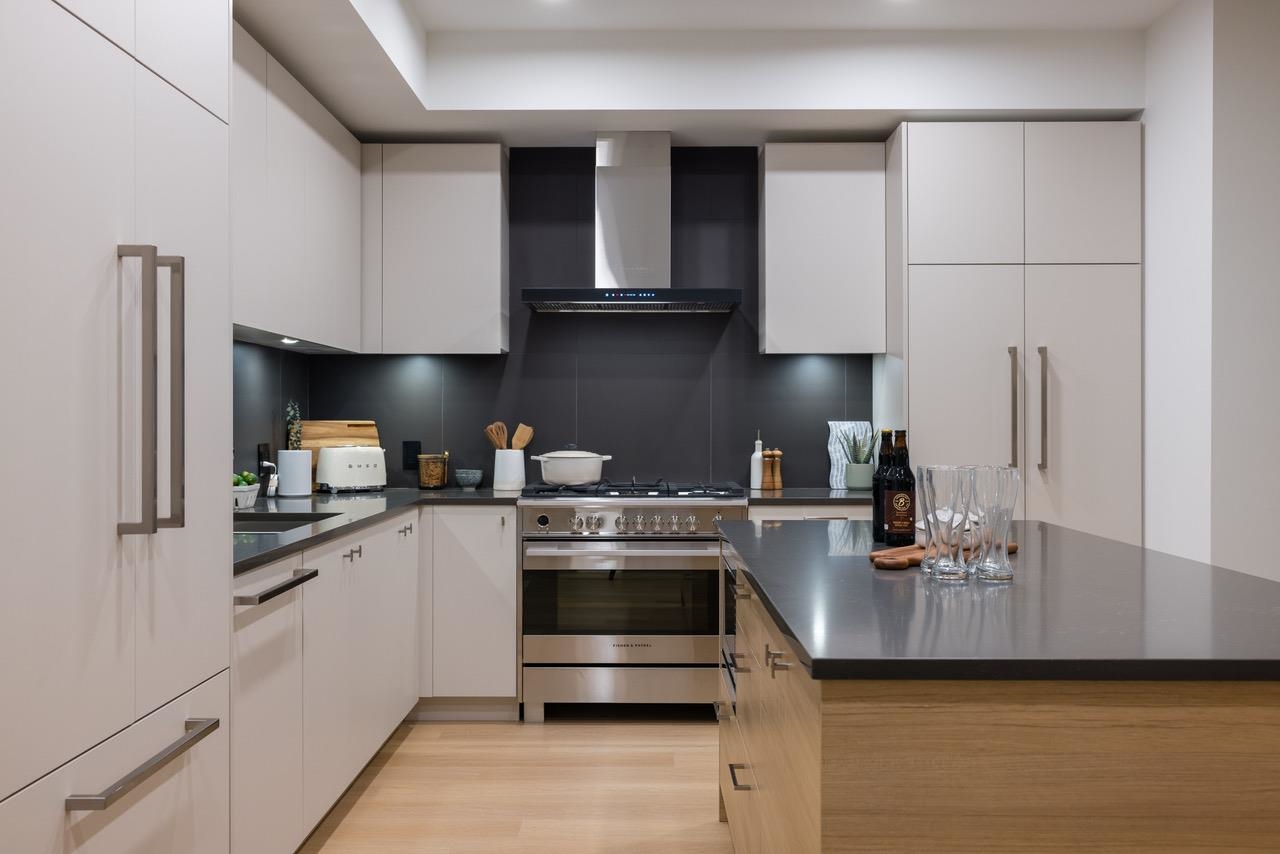 403 4909 ELLIOTT STREET Unit: 403