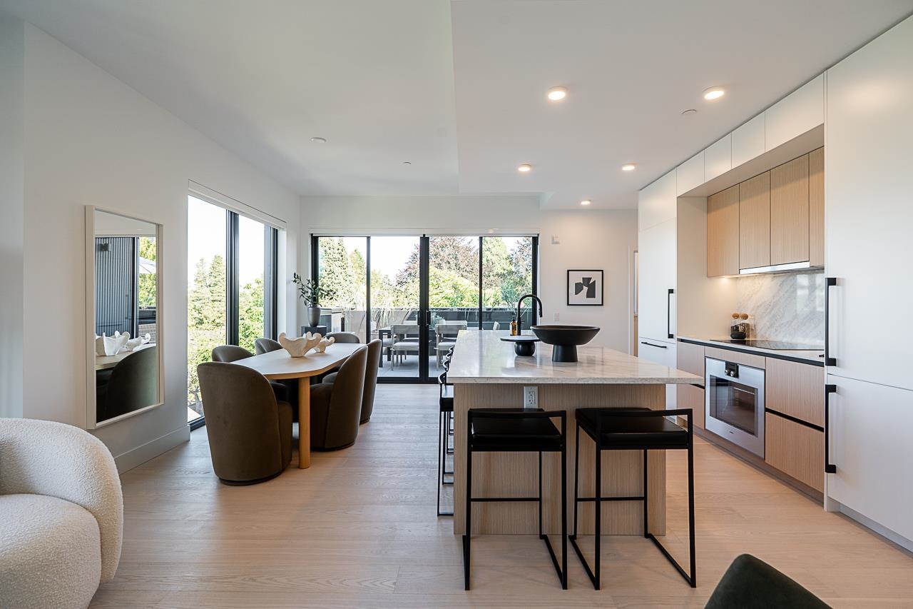 202 539 W 28TH AVENUE Unit: 202
