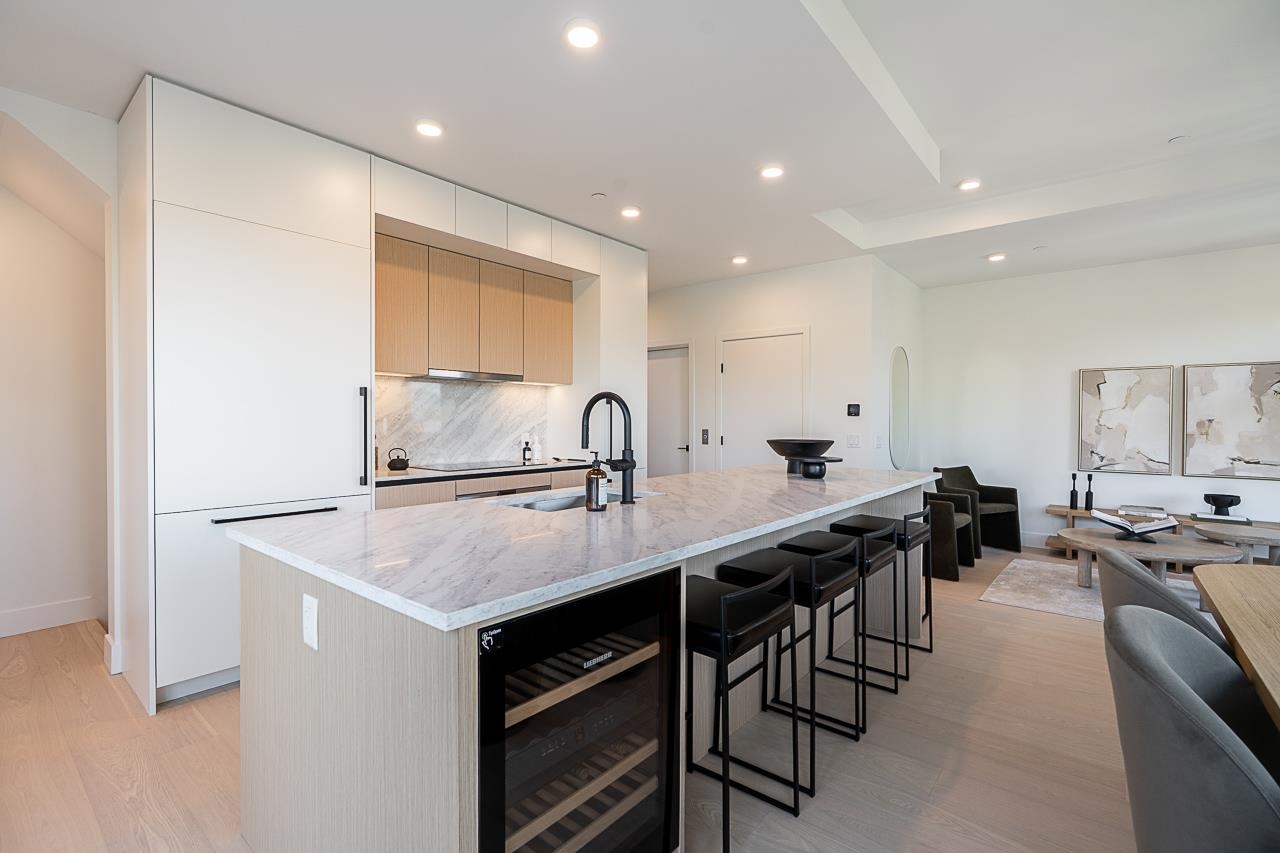 202 539 W 28TH AVENUE Unit: 202