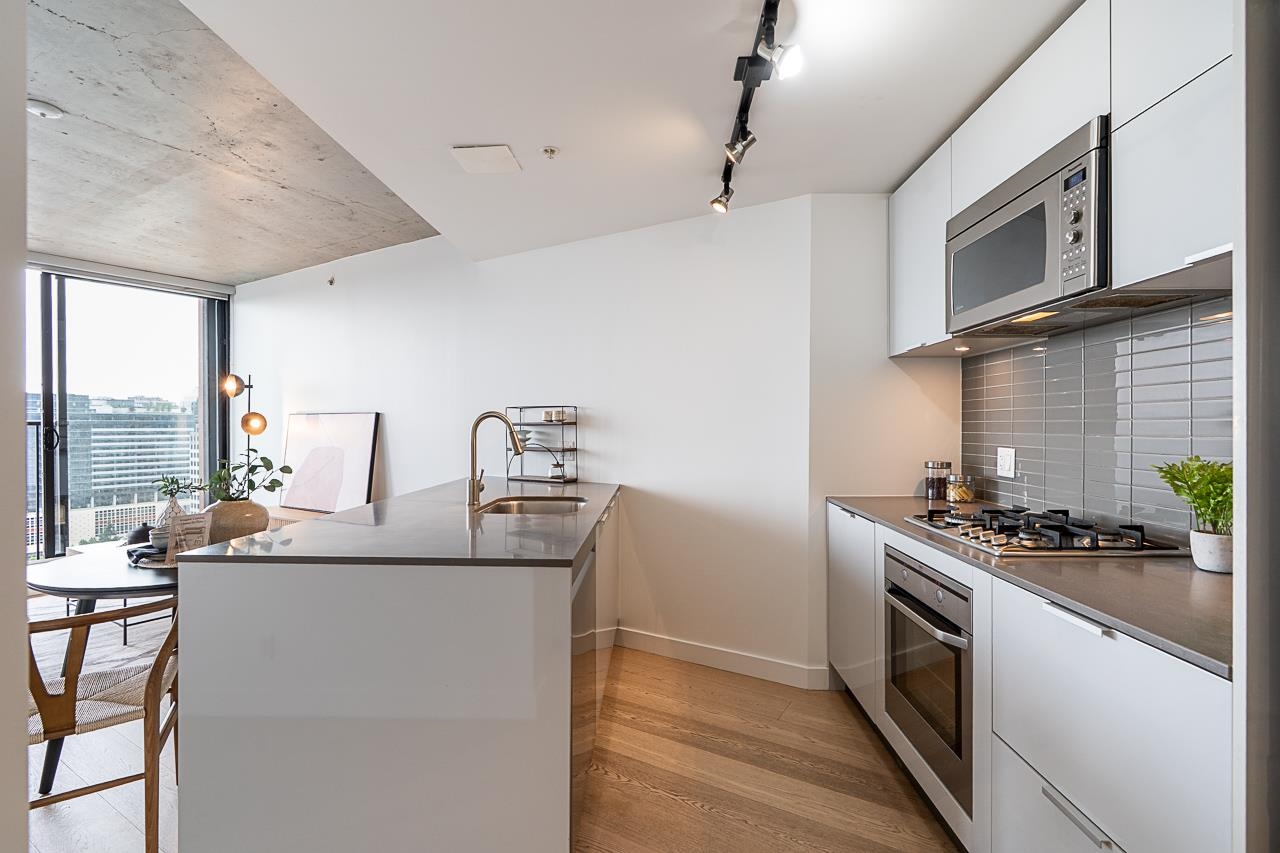 3309 128 W CORDOVA STREET Unit: 3309