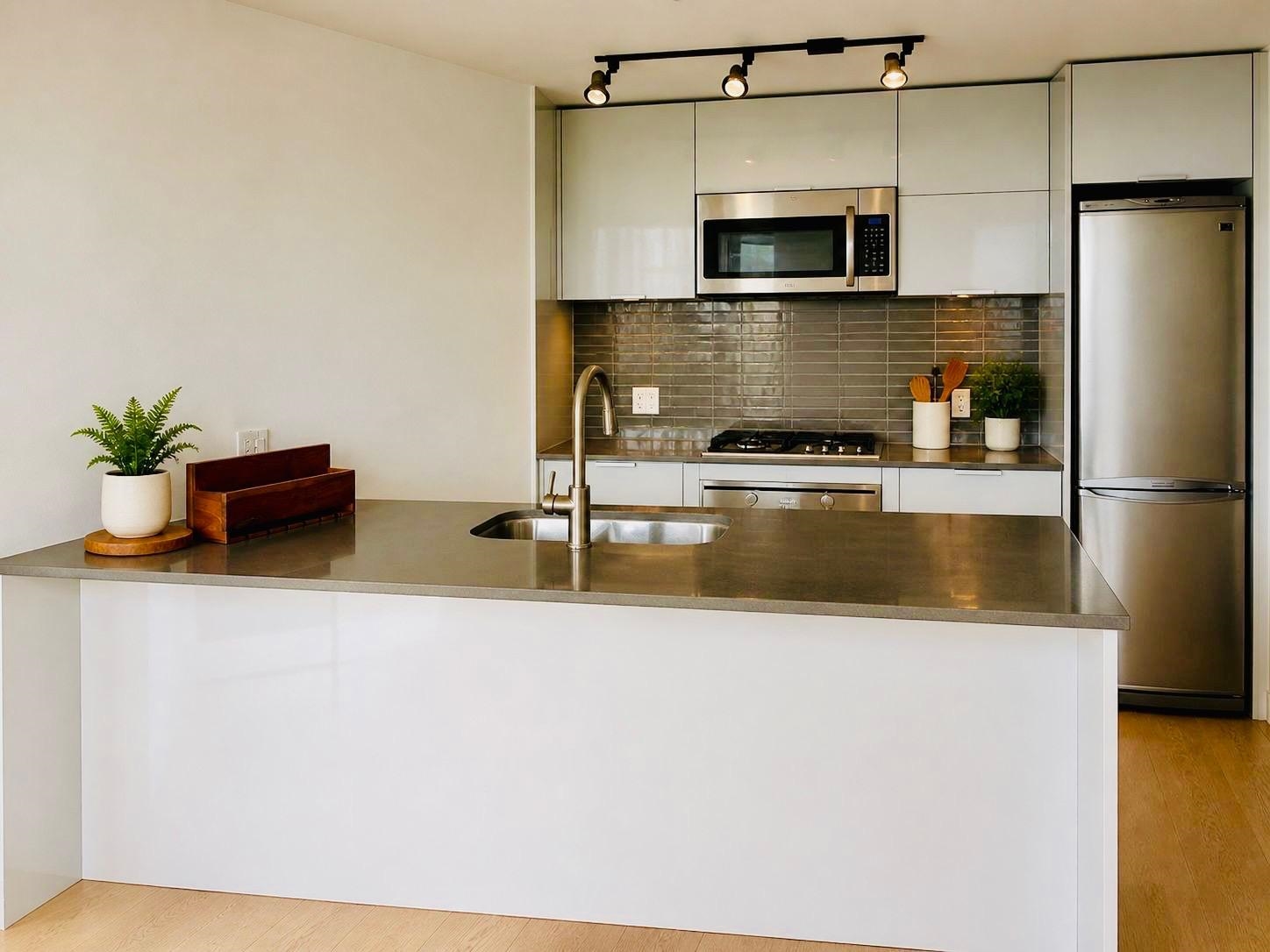 3309 128 W CORDOVA STREET Unit: 3309