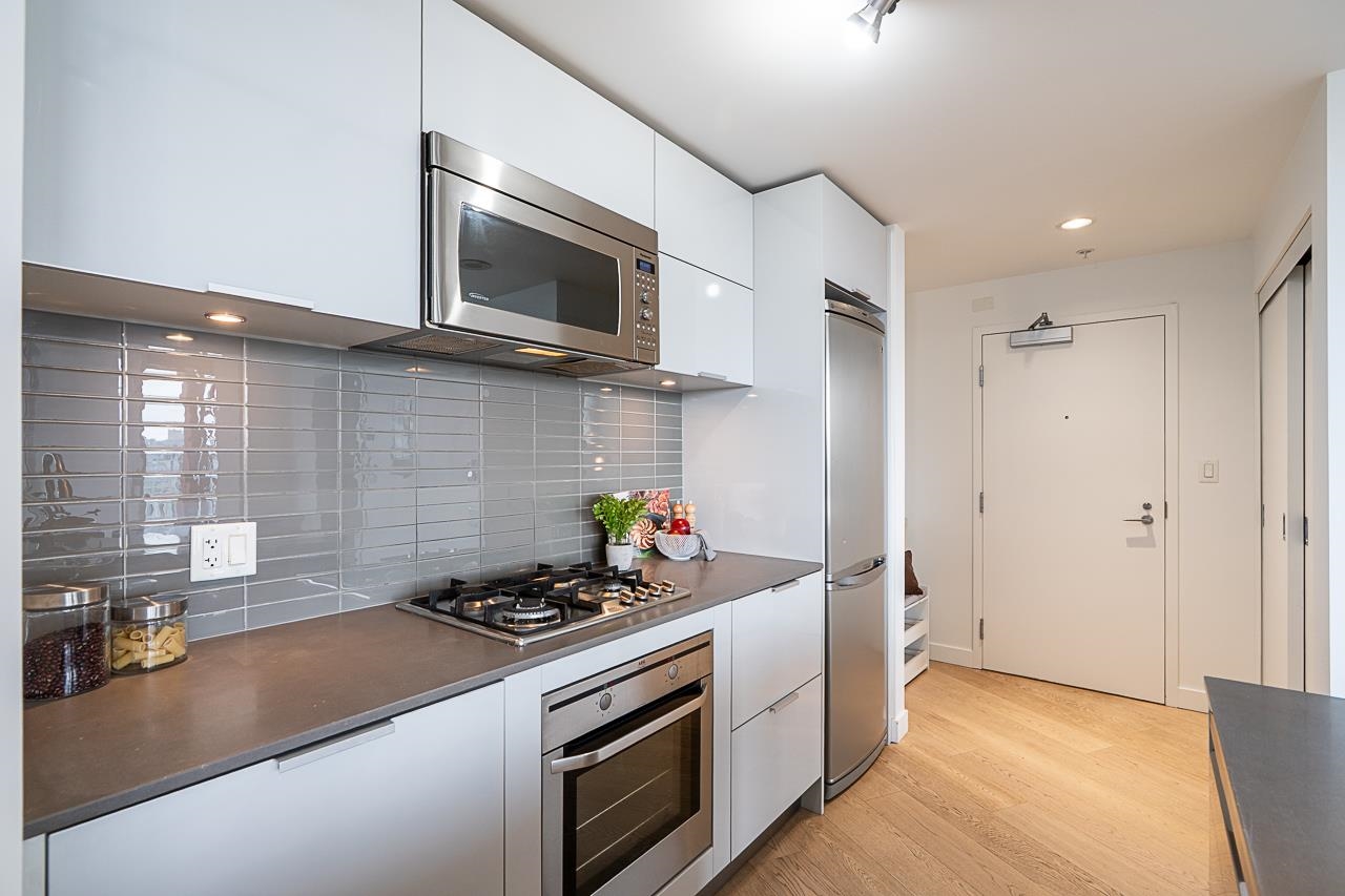 3309 128 W CORDOVA STREET Unit: 3309
