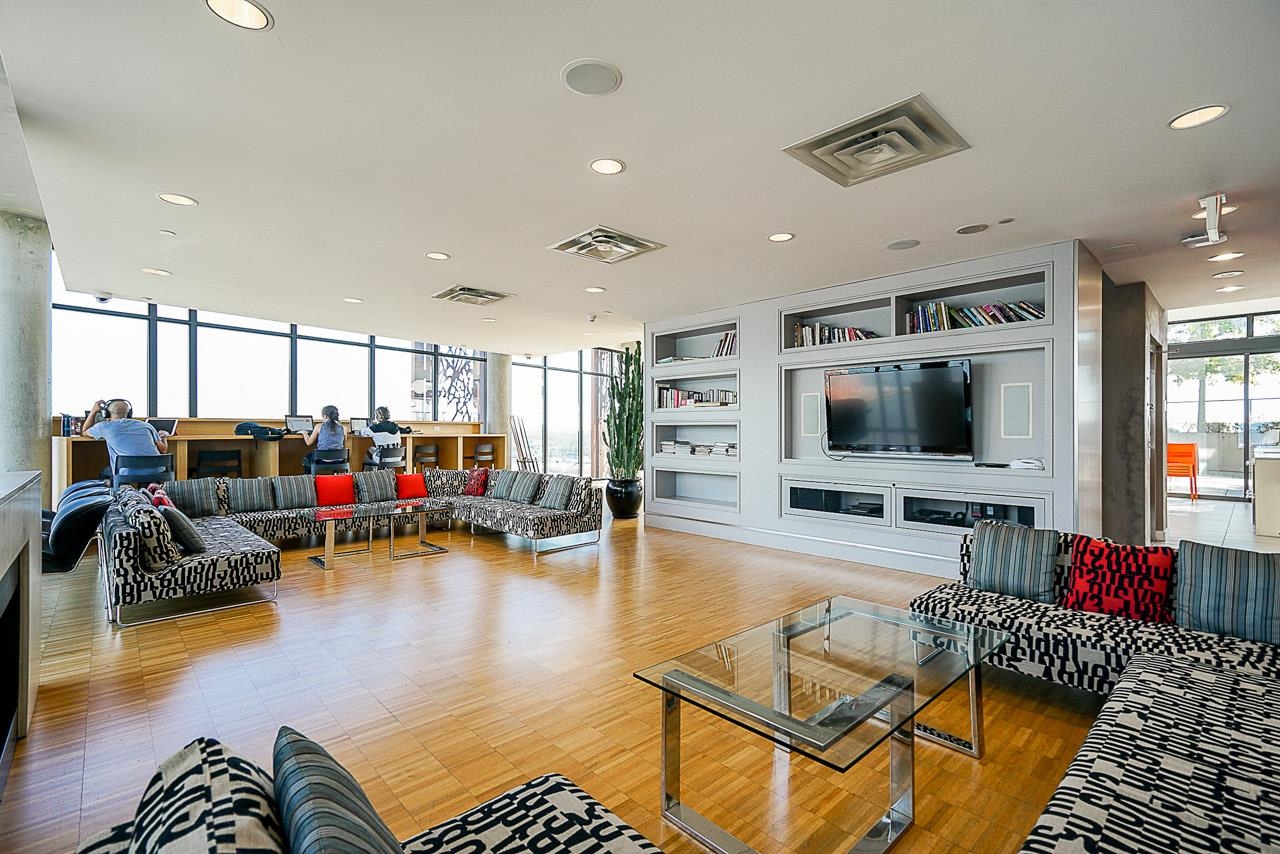 3309 128 W CORDOVA STREET Unit: 3309
