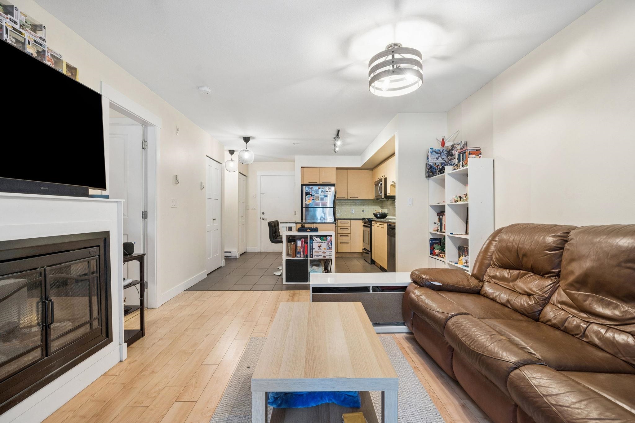 111 10822 CITY PARKWAY Unit: 111