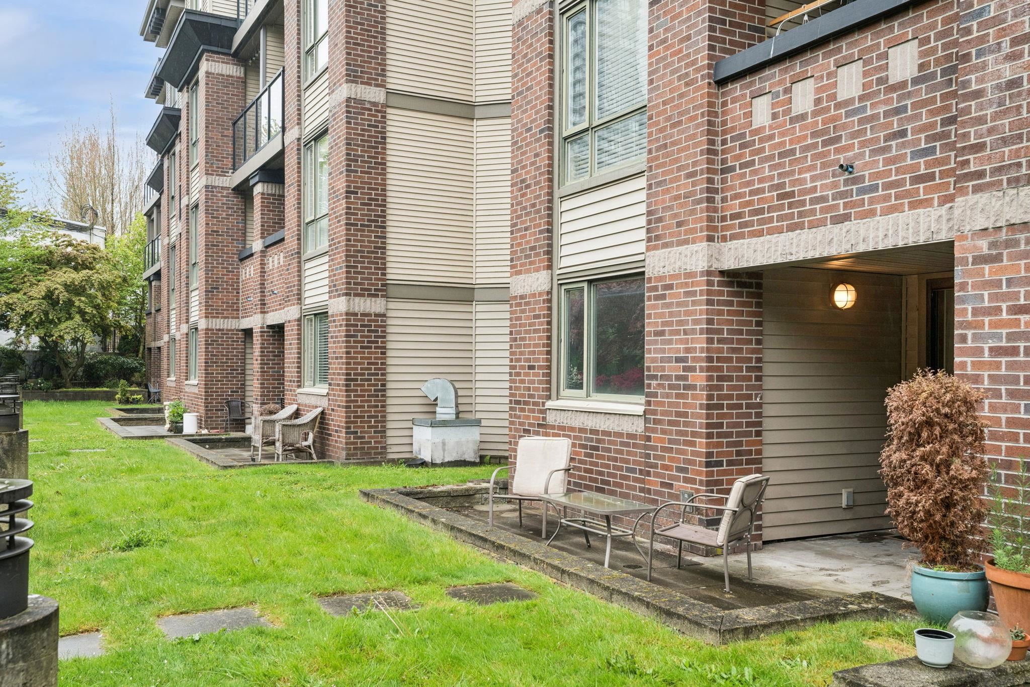 111 10822 CITY PARKWAY Unit: 111