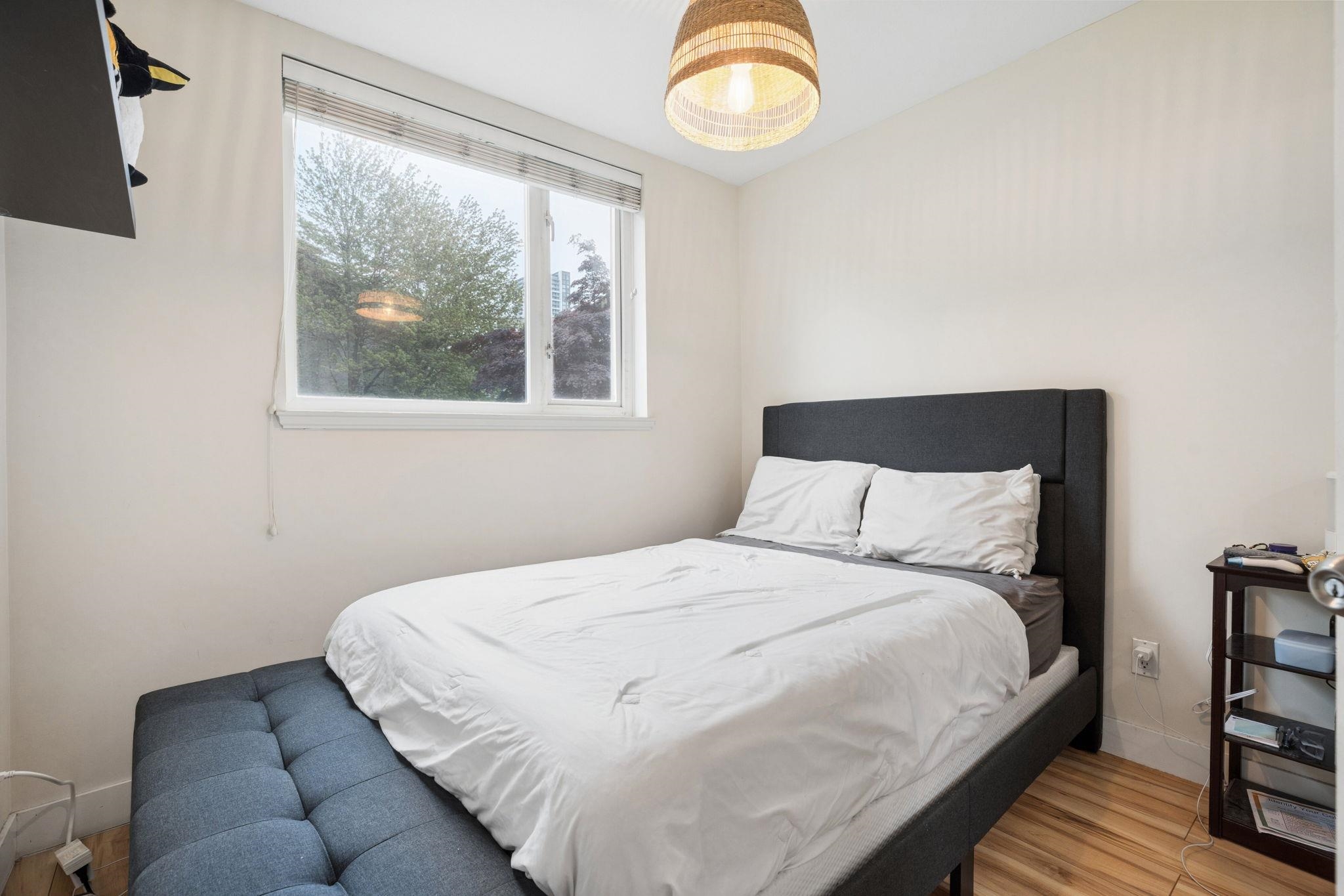 111 10822 CITY PARKWAY Unit: 111