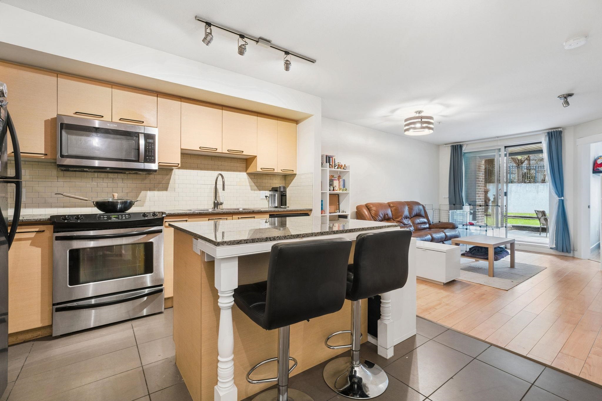 111 10822 CITY PARKWAY Unit: 111