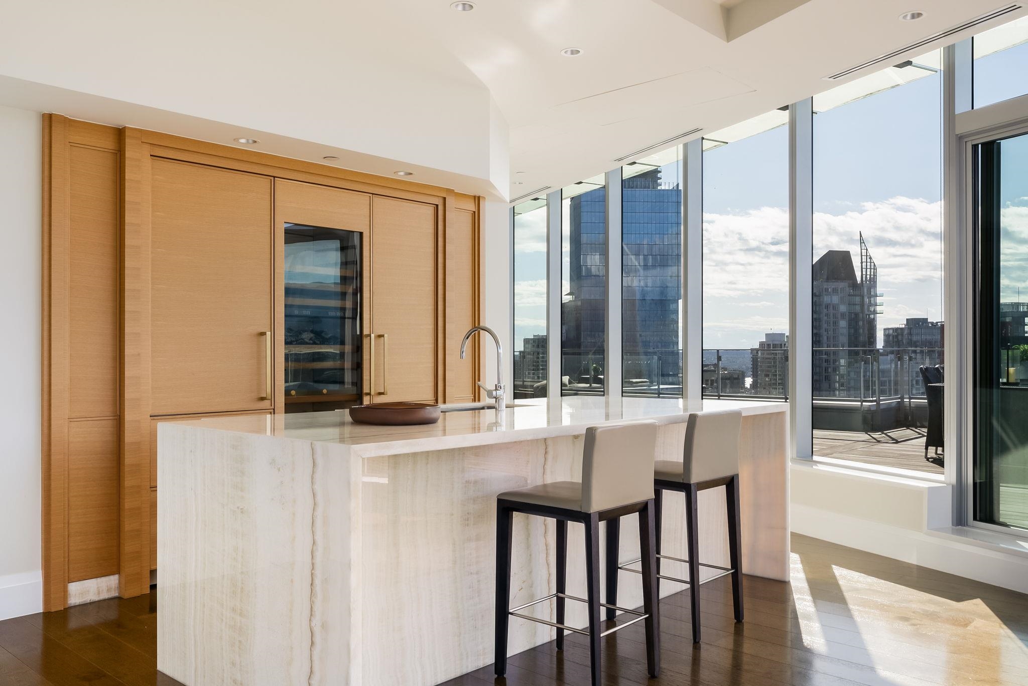 PH3101 277 THURLOW STREET Unit: PH3101