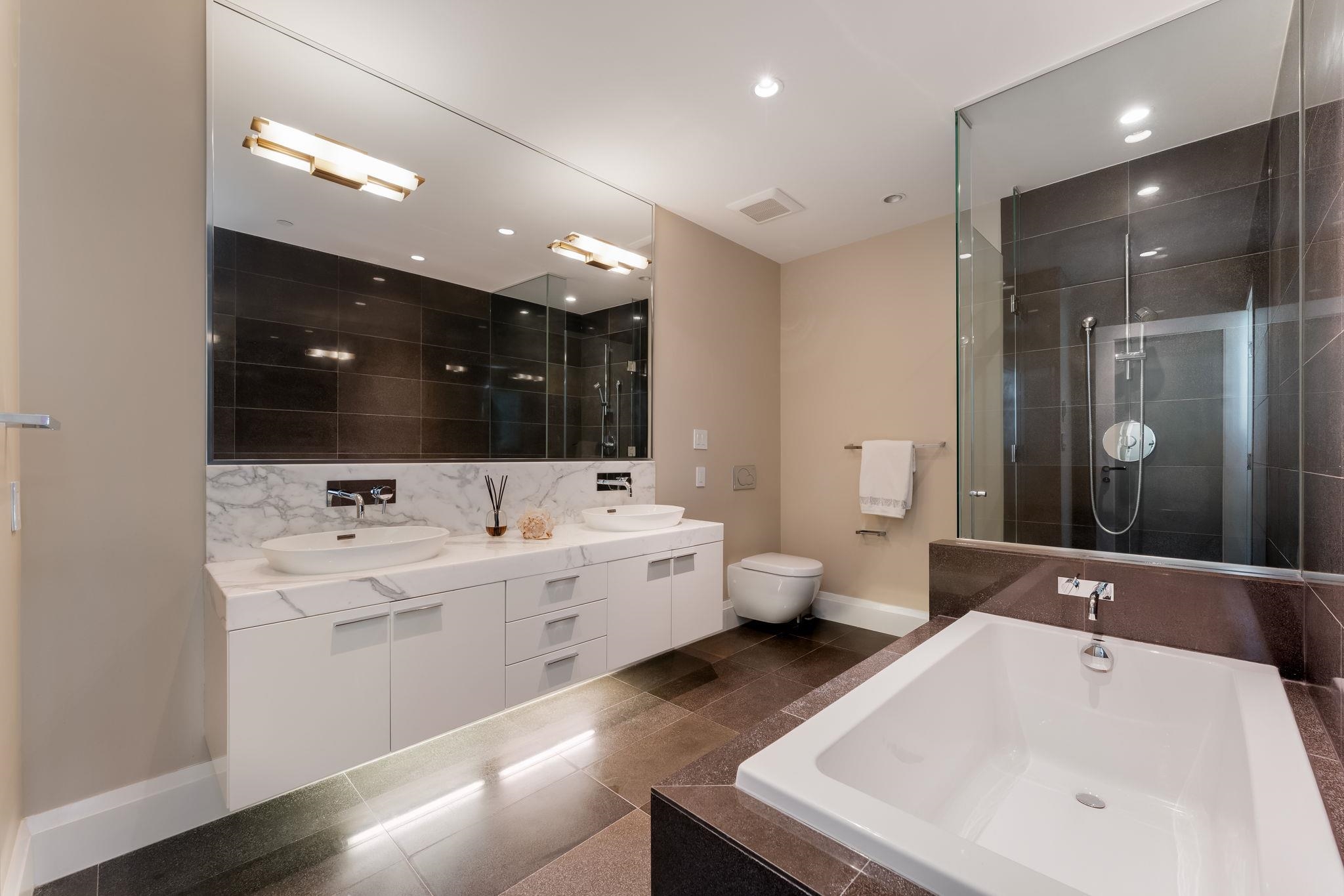 PH3101 277 THURLOW STREET Unit: PH3101