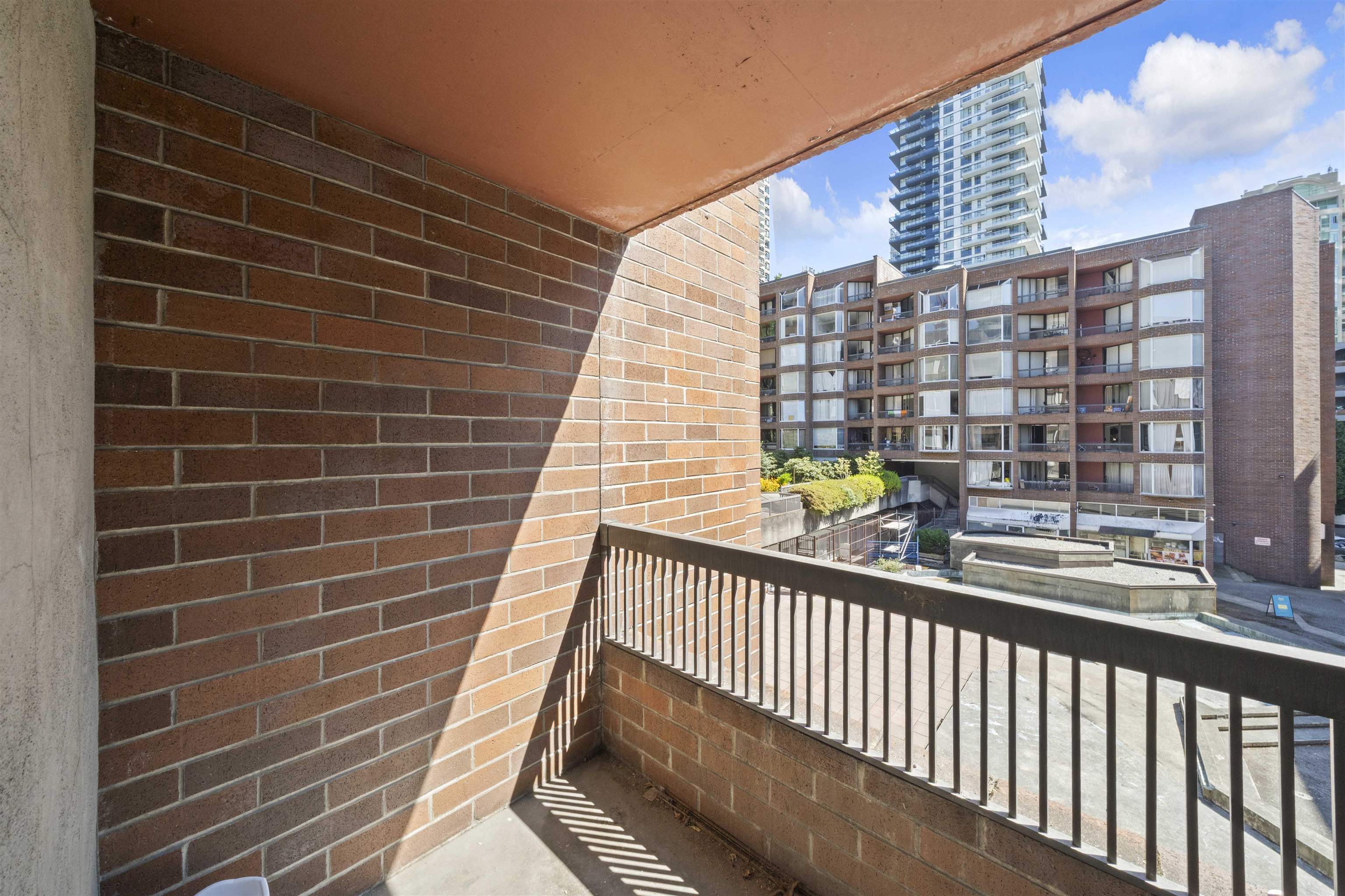 313 1330 BURRARD STREET Unit: 313