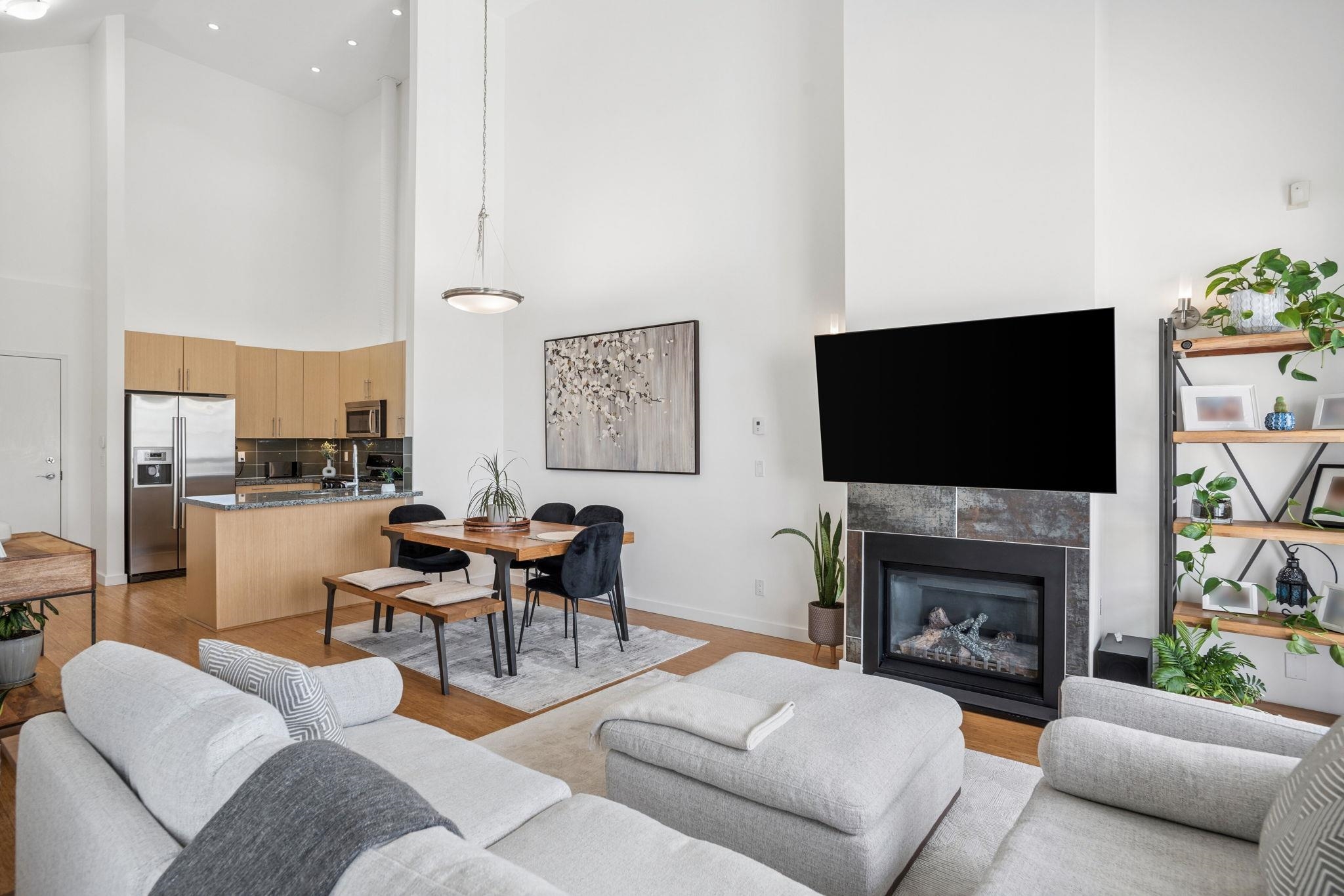 401 6233 LONDON ROAD Unit: 401