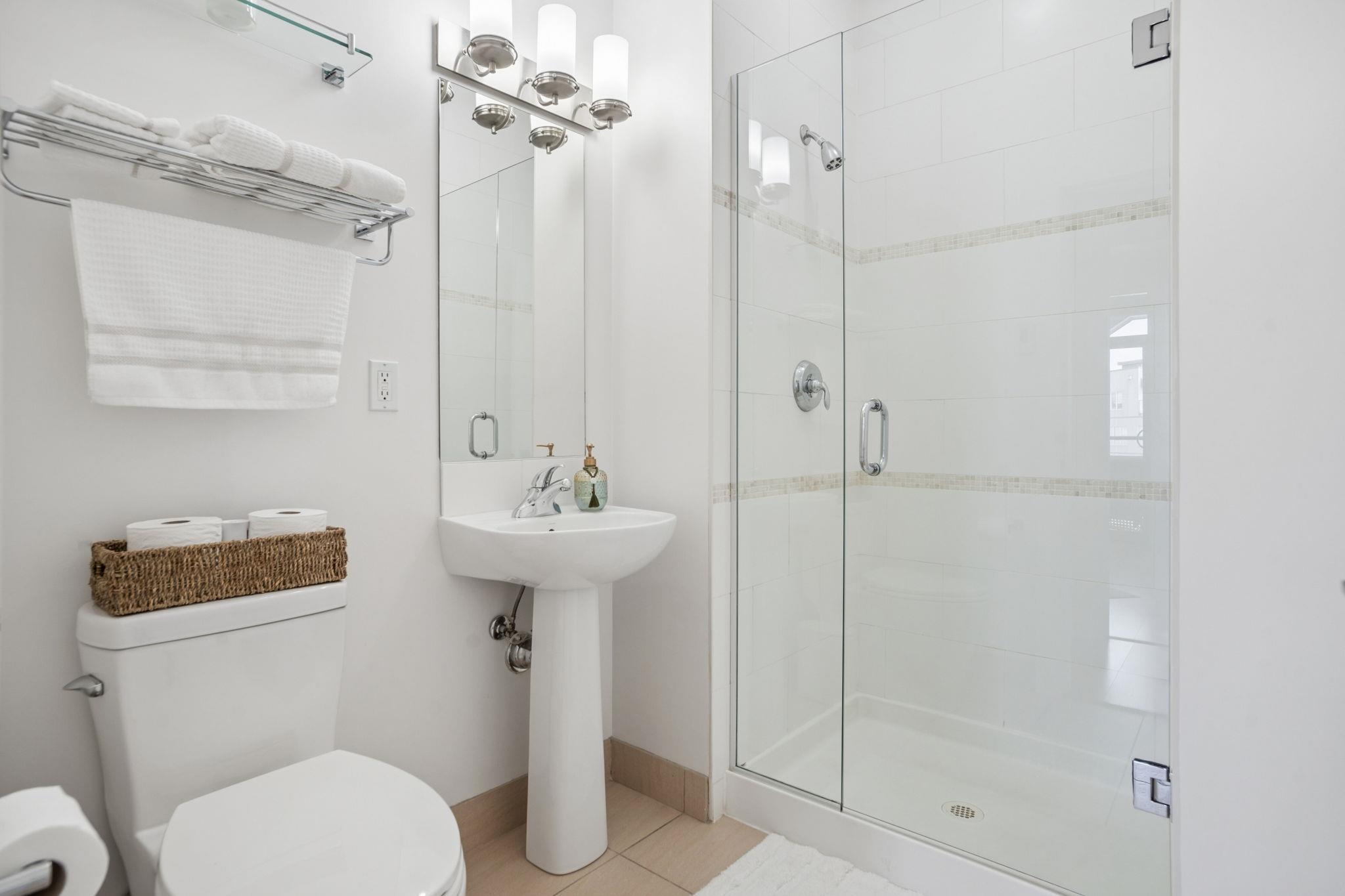 401 6233 LONDON ROAD Unit: 401