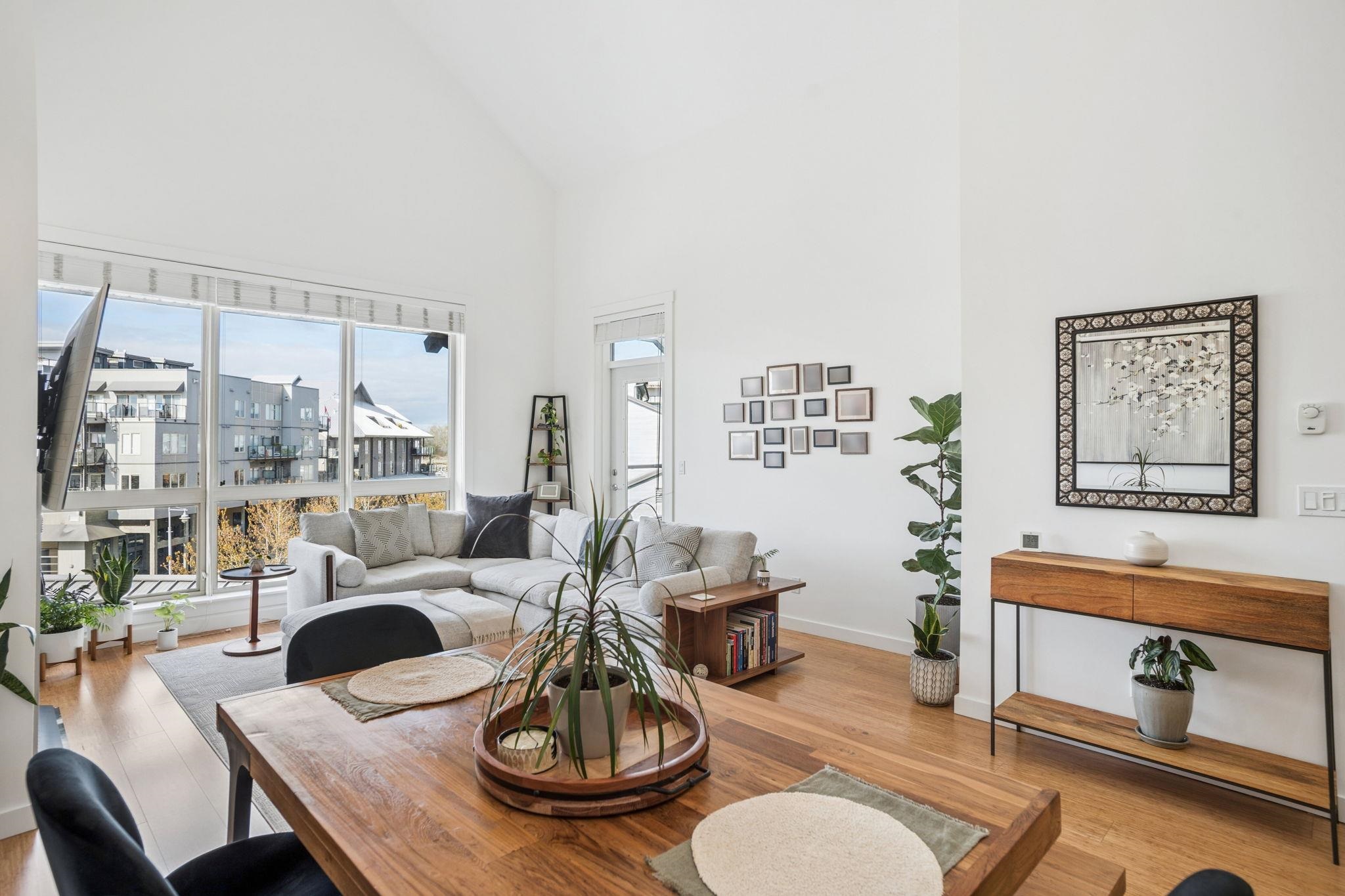 401 6233 LONDON ROAD Unit: 401