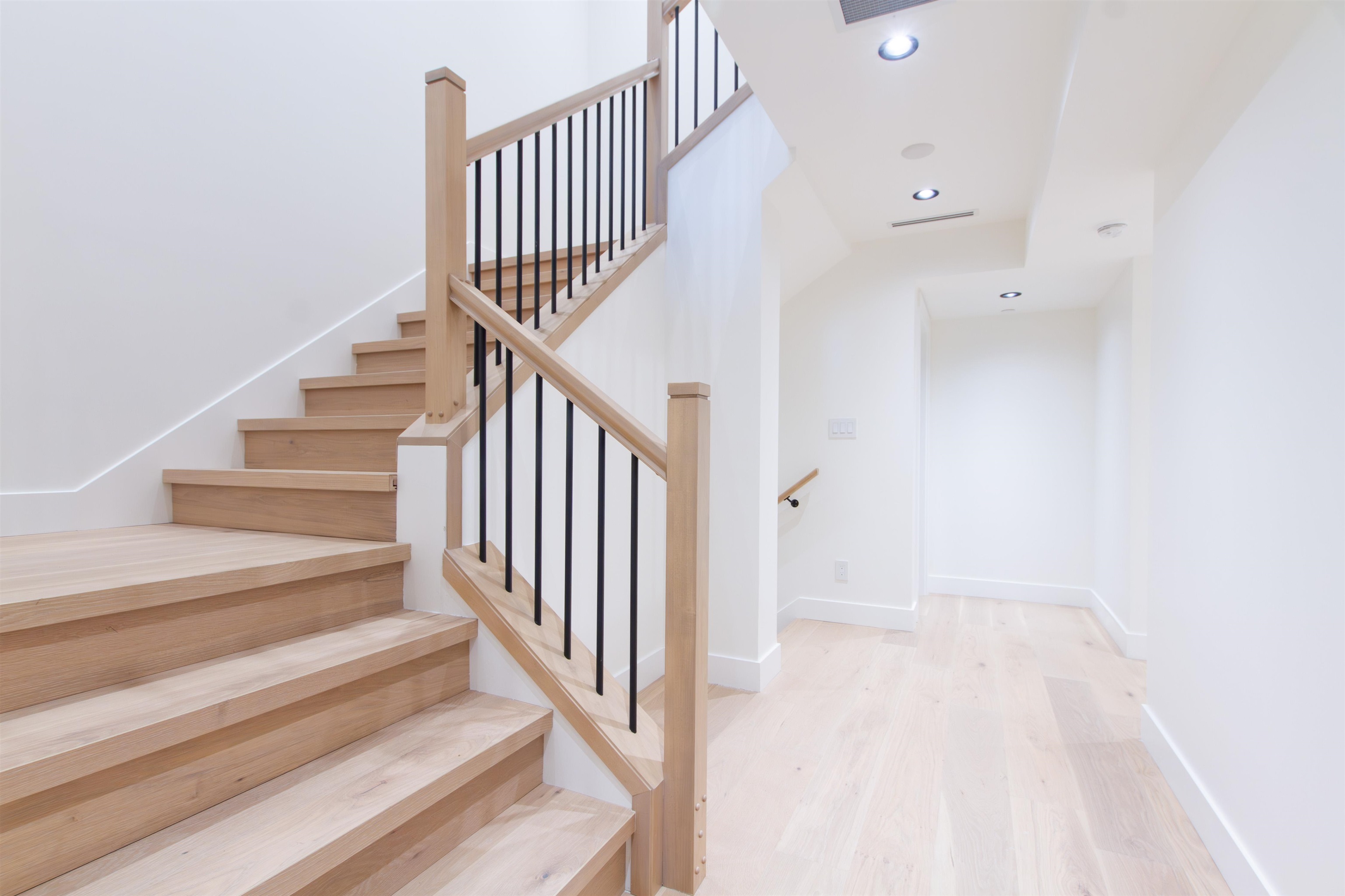 39 3385 MAMQUAM ROAD Unit: 39