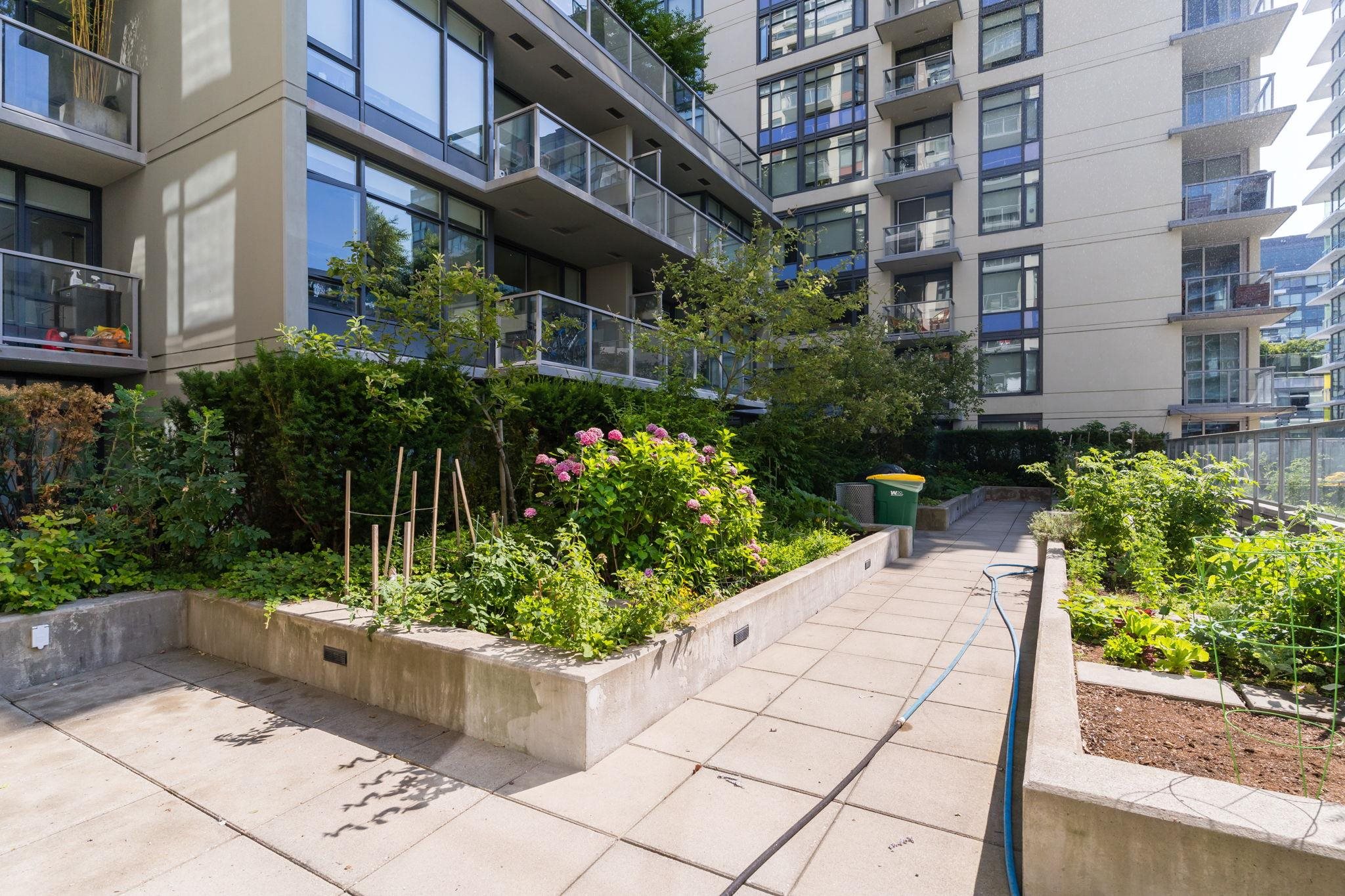 605 1708 COLUMBIA STREET Unit: 605