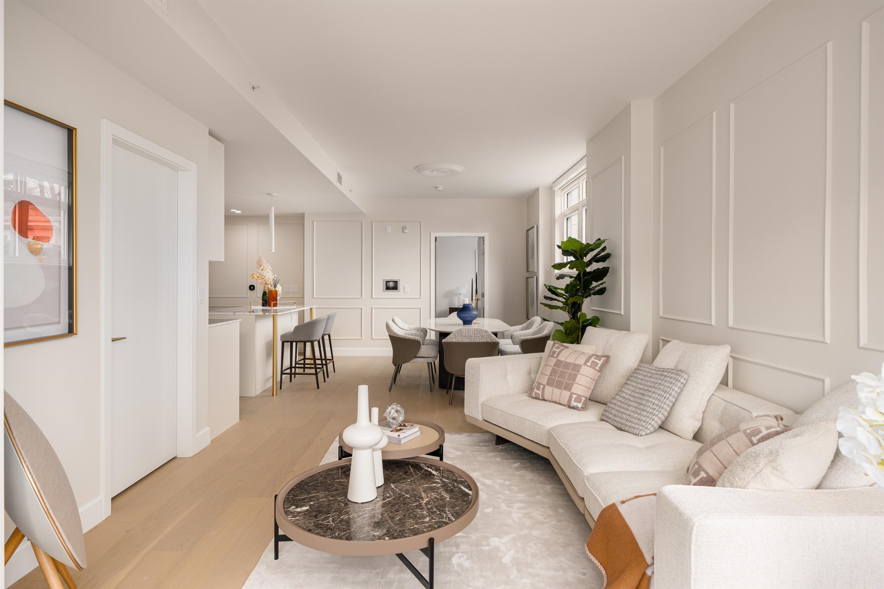 202 3668 W 10TH AVENUE Unit: 202